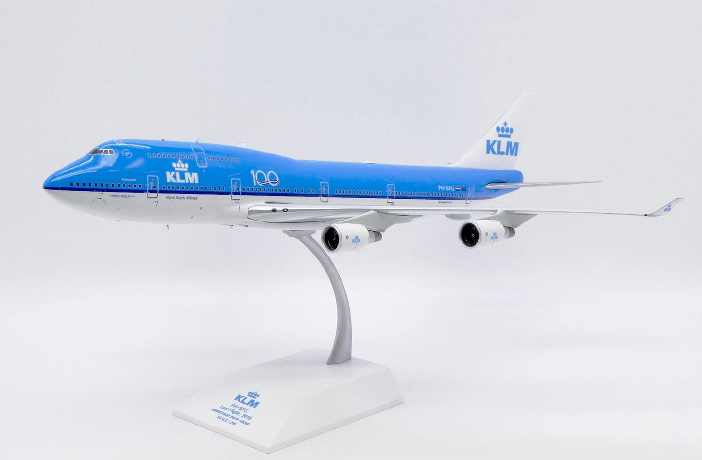 JC WINGS B747-400 KLM ROYAL DUTCH AIRLINES "100" (PLUS LIMITED EDITION AVIATION TAG) REG: PH-BFG