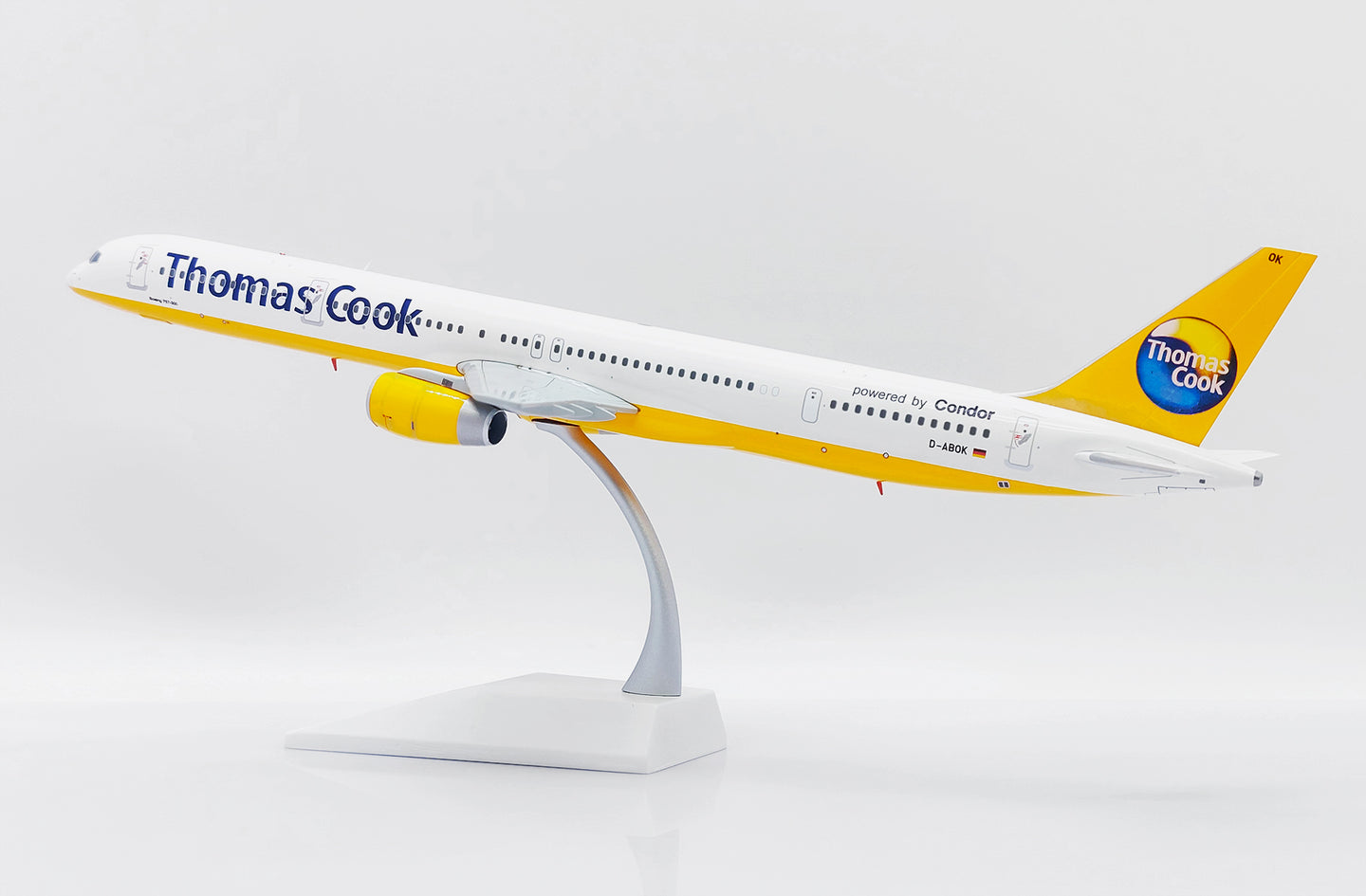 JC WINGS B757-300 THOMAS COOK REG: D-ABOK