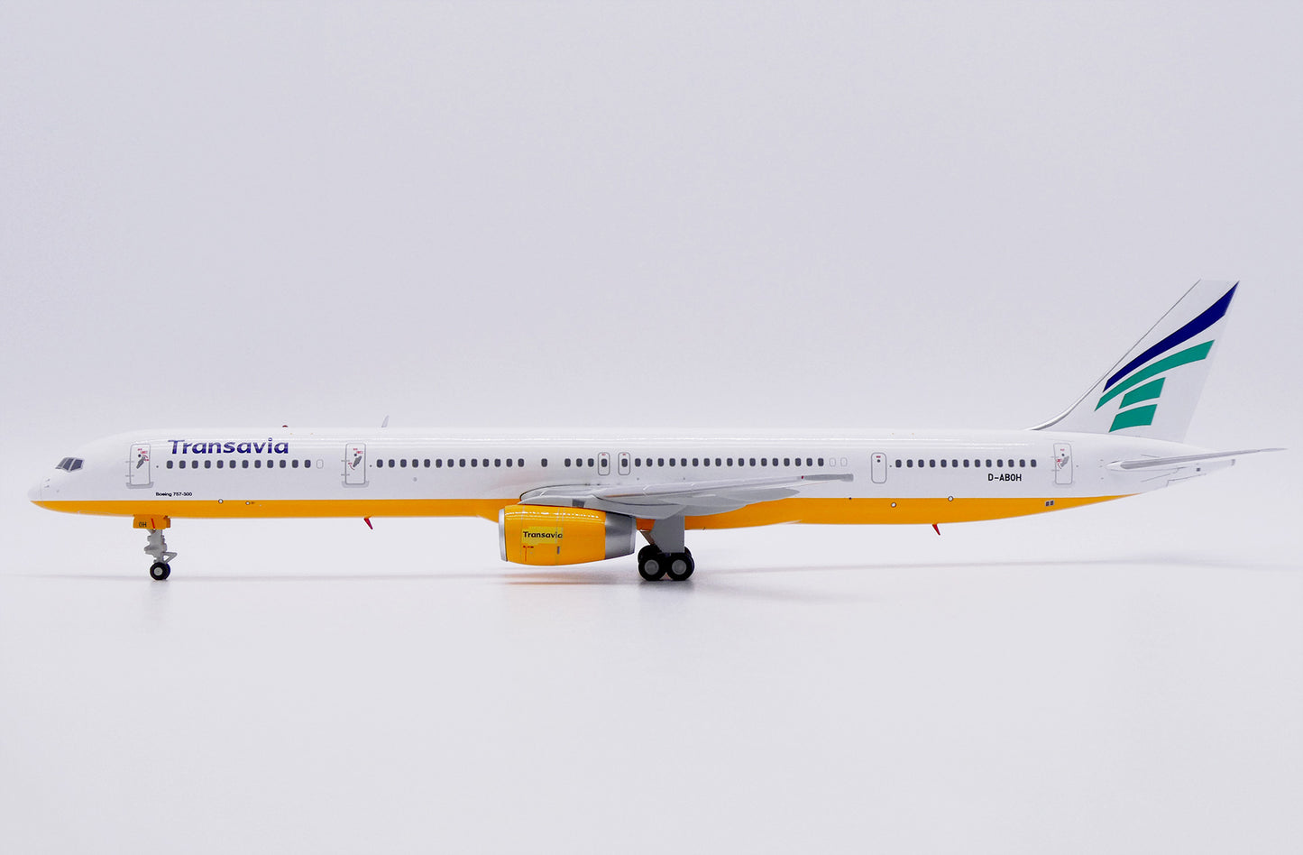 JC WINGS B757-300 TRANSAVIA REG: D-ABOH