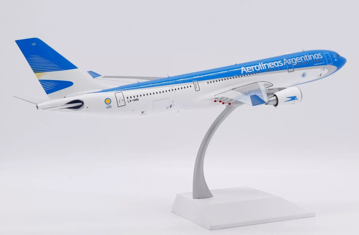 JC WINGS A330-200 AEROLINEAS ARGENTINAS REG: LV-GHQ