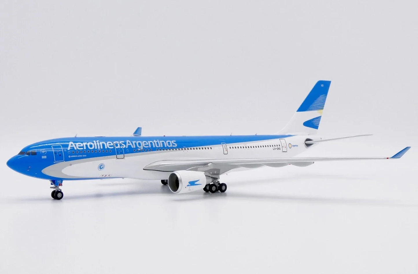 JC WINGS A330-200 AEROLINEAS ARGENTINAS REG: LV-GHQ
