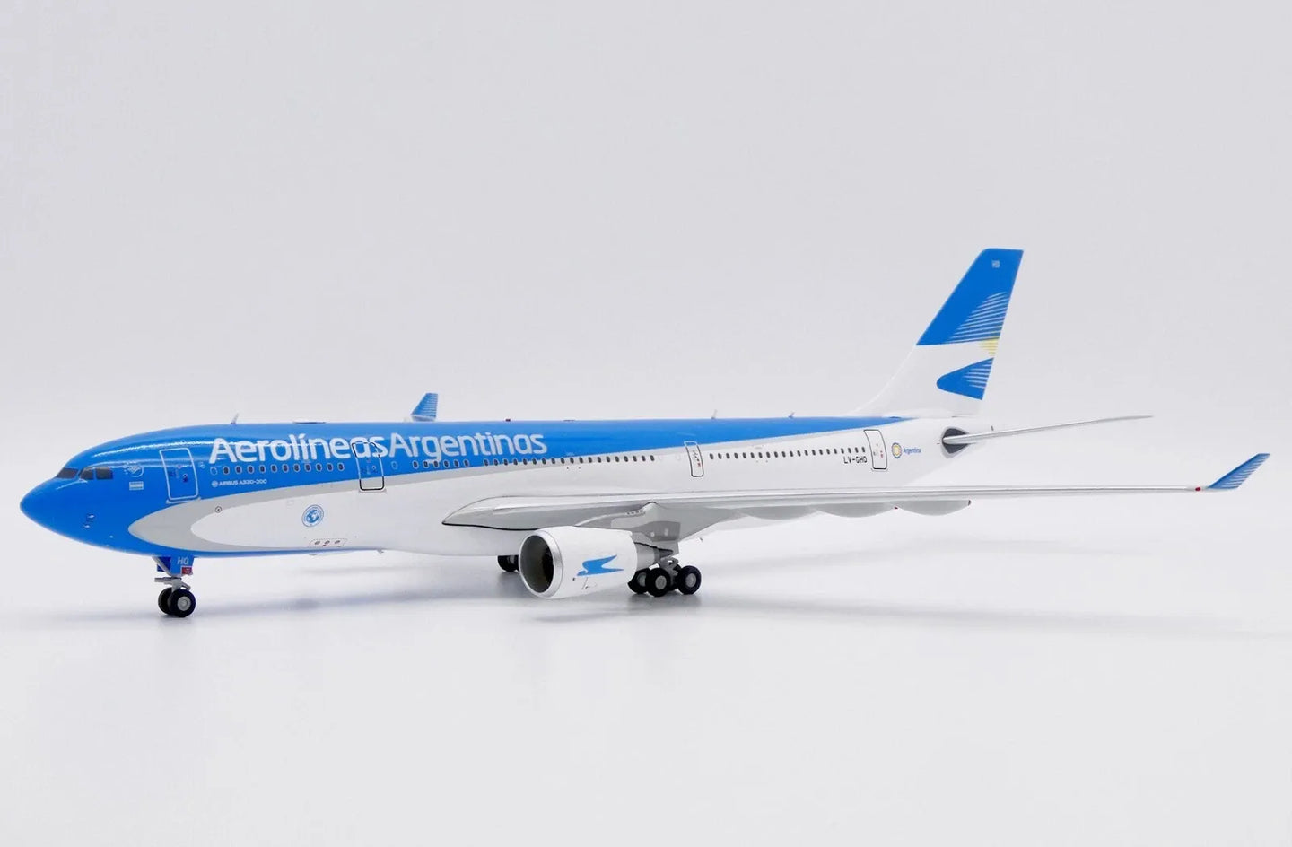 JC WINGS A330-200 AEROLINEAS ARGENTINAS REG: LV-GHQ