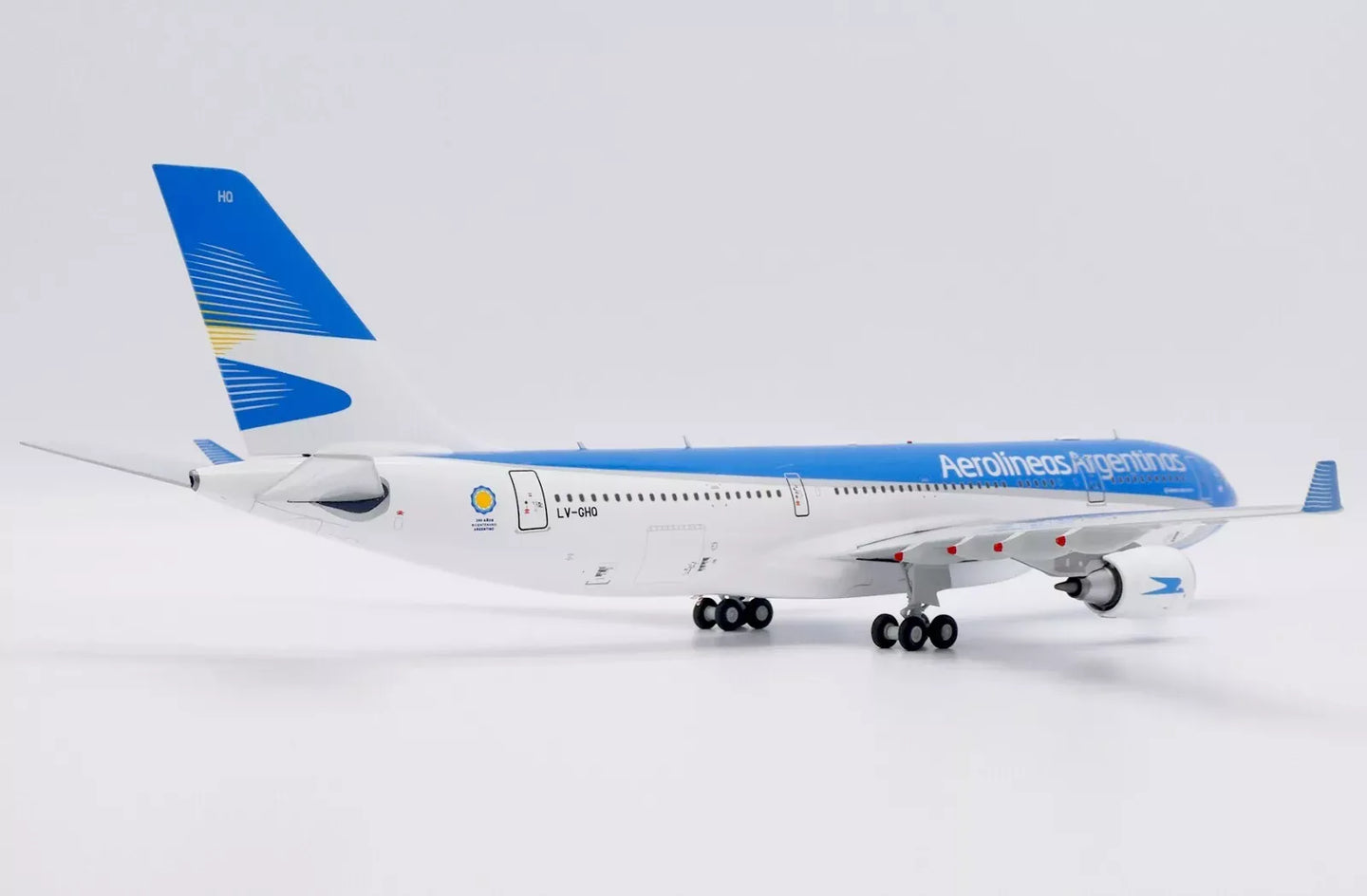 JC WINGS A330-200 AEROLINEAS ARGENTINAS REG: LV-GHQ