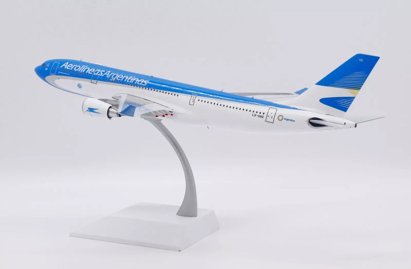 JC WINGS A330-200 AEROLINEAS ARGENTINAS REG: LV-GHQ