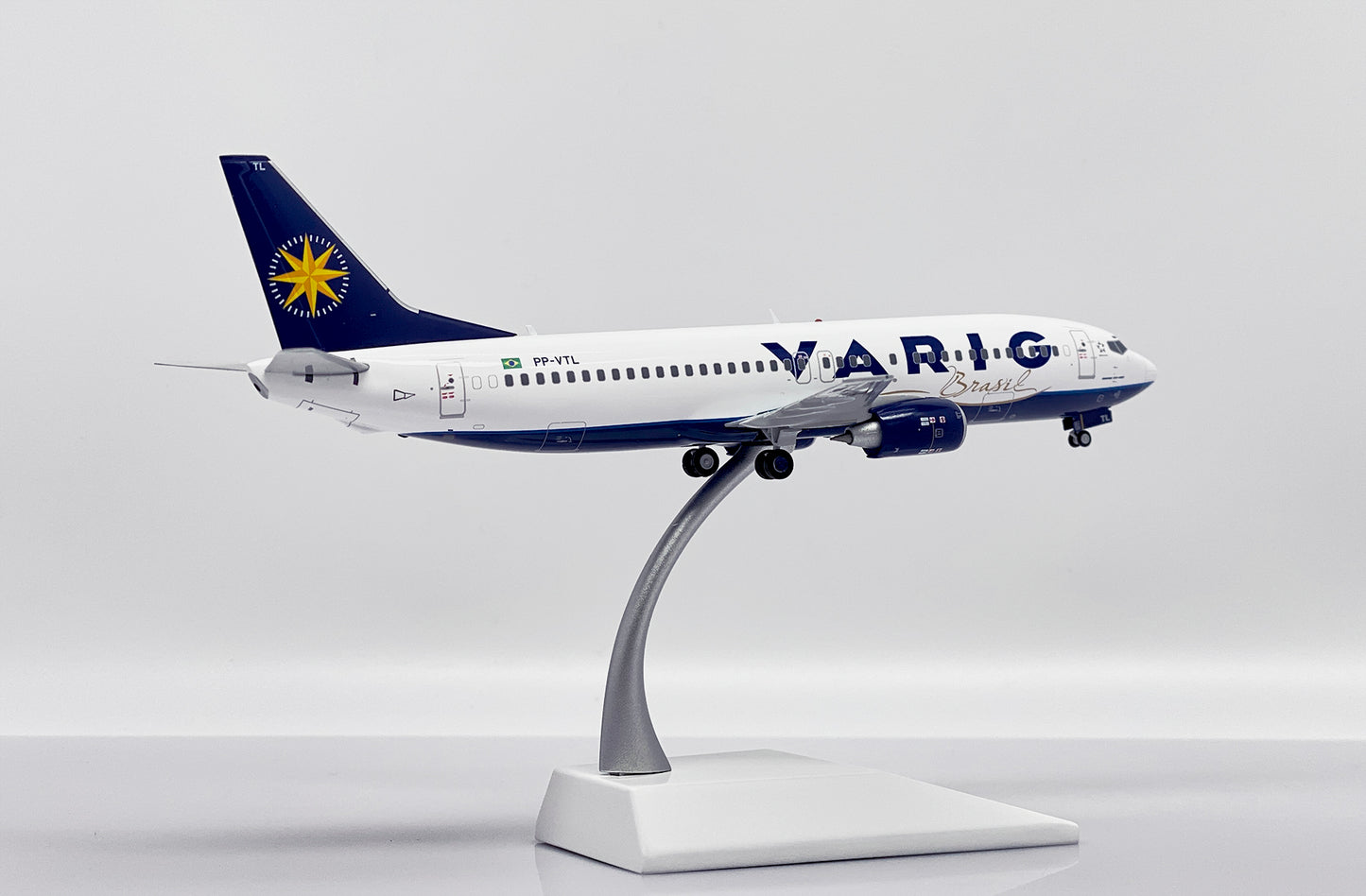 JC WINGS B737-400 VARIG REG: PP-VTL