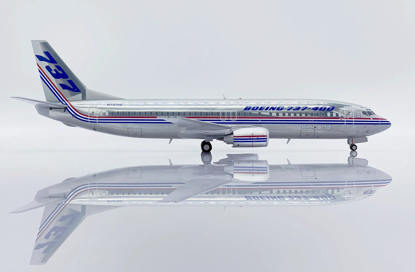 JC WINGS B737-400 BOEING HOUSE COLOUR "POLISHED" REG: N73700