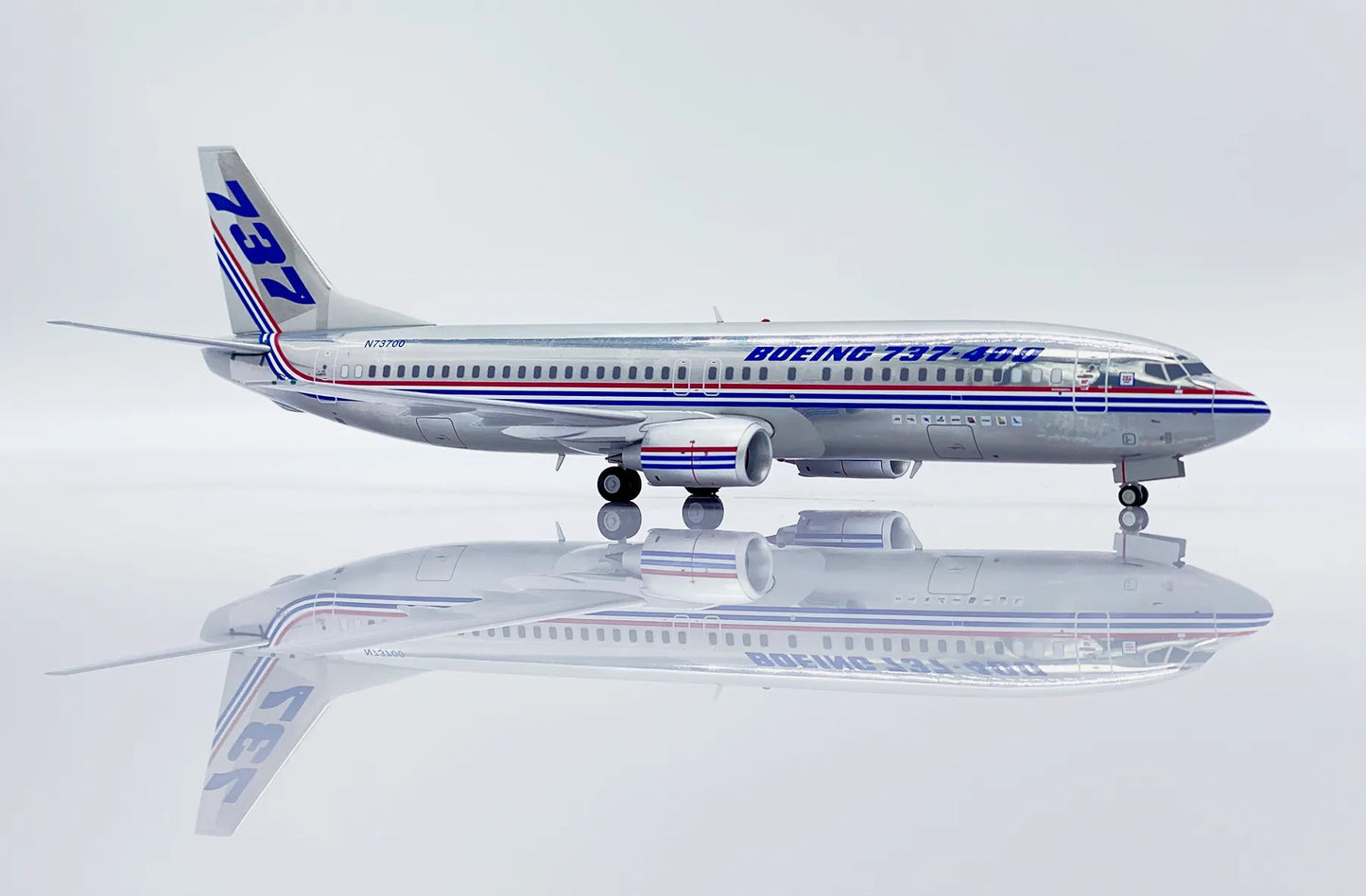 JC WINGS B737-400 BOEING HOUSE COLOUR "POLISHED" REG: N73700