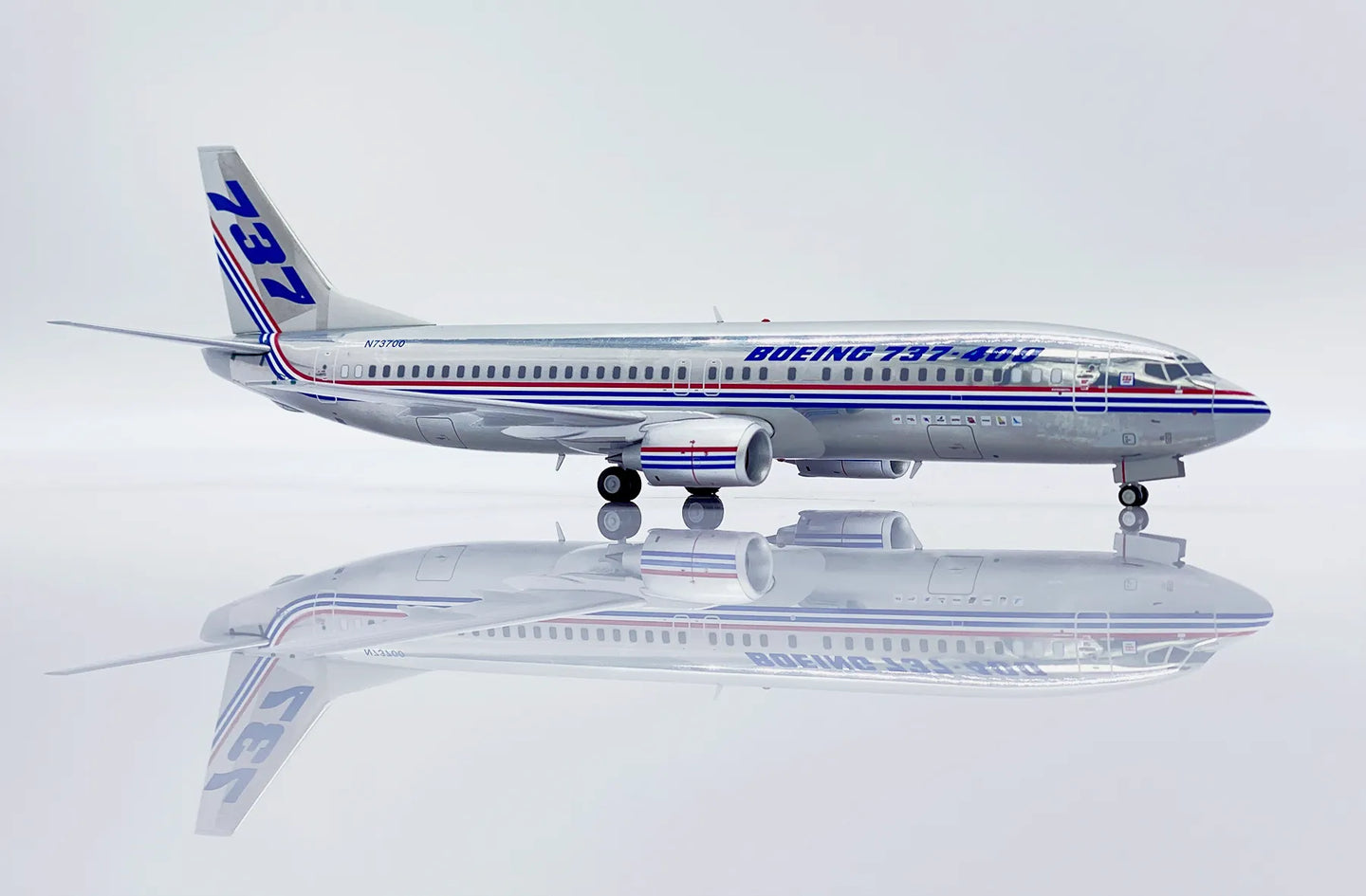 JC WINGS B737-400 BOEING HOUSE COLOUR "POLISHED" REG: N73700