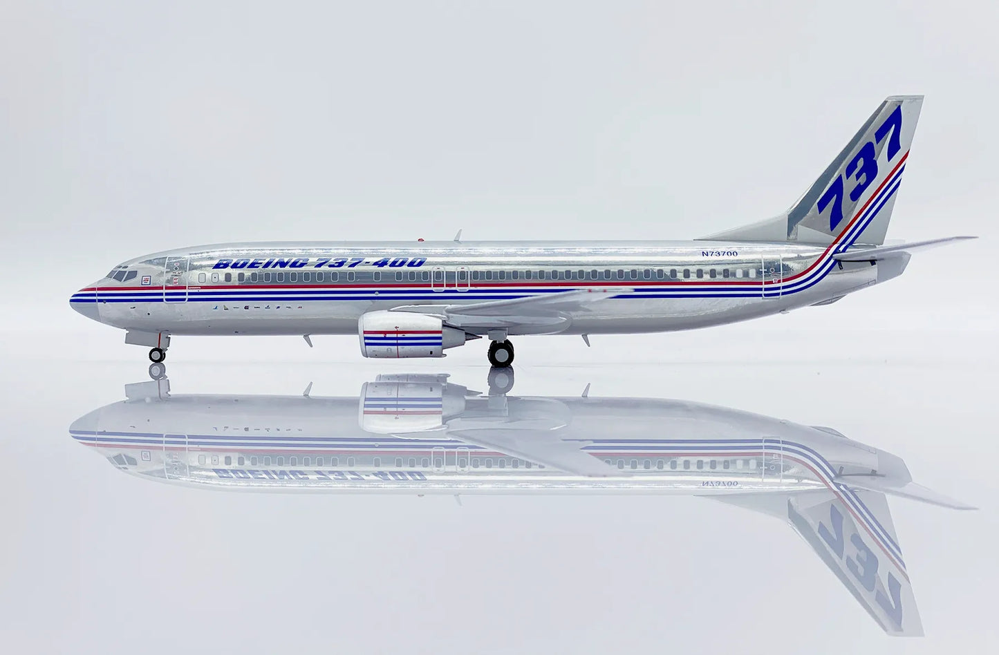 JC WINGS B737-400 BOEING HOUSE COLOUR "POLISHED" REG: N73700