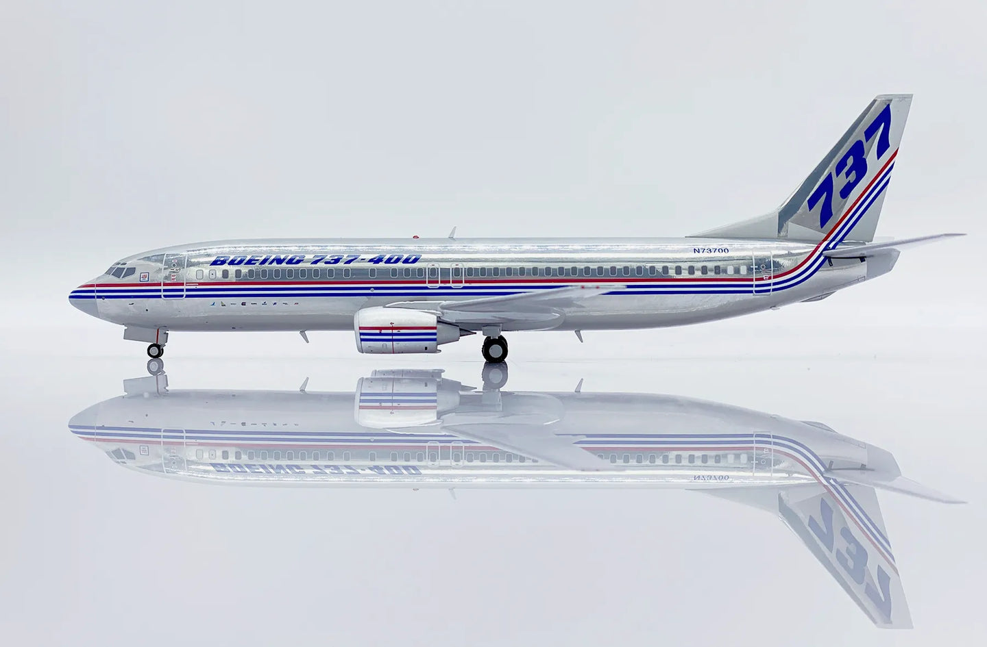 JC WINGS B737-400 BOEING HOUSE COLOUR "POLISHED" REG: N73700