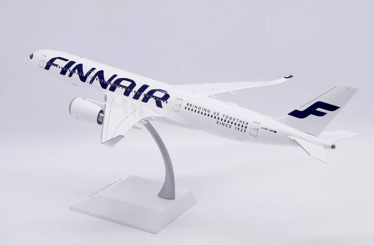 JC WINGS A350-900XWB FINNAIR "BRINGING US TOGETHER SINCE 1923" REG: OH-LWR
