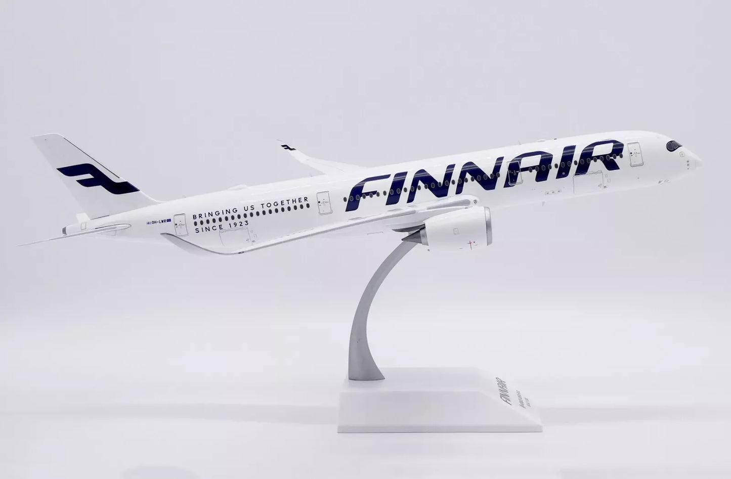JC WINGS A350-900XWB FINNAIR "BRINGING US TOGETHER SINCE 1923" REG: OH-LWR