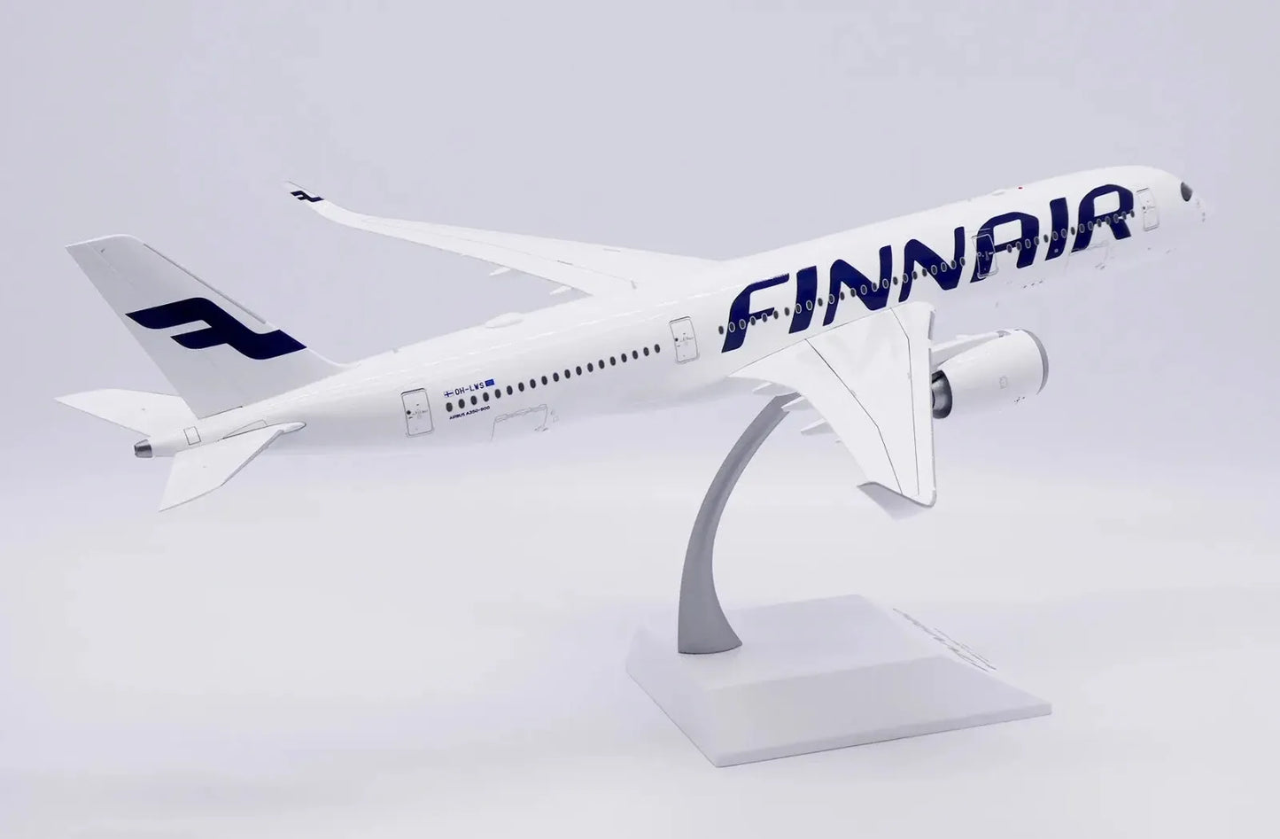 JC WINGS A350-900XWB FINNAIR REG: OH-LWS