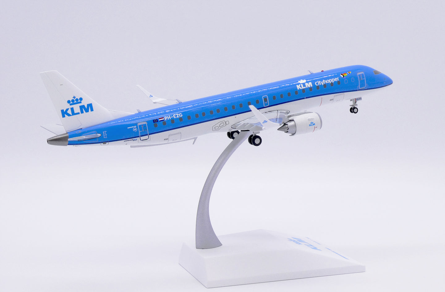 JC WINGS EMBRAER 190-100STD KLM CITYHOPPER  REG: PH-EZG