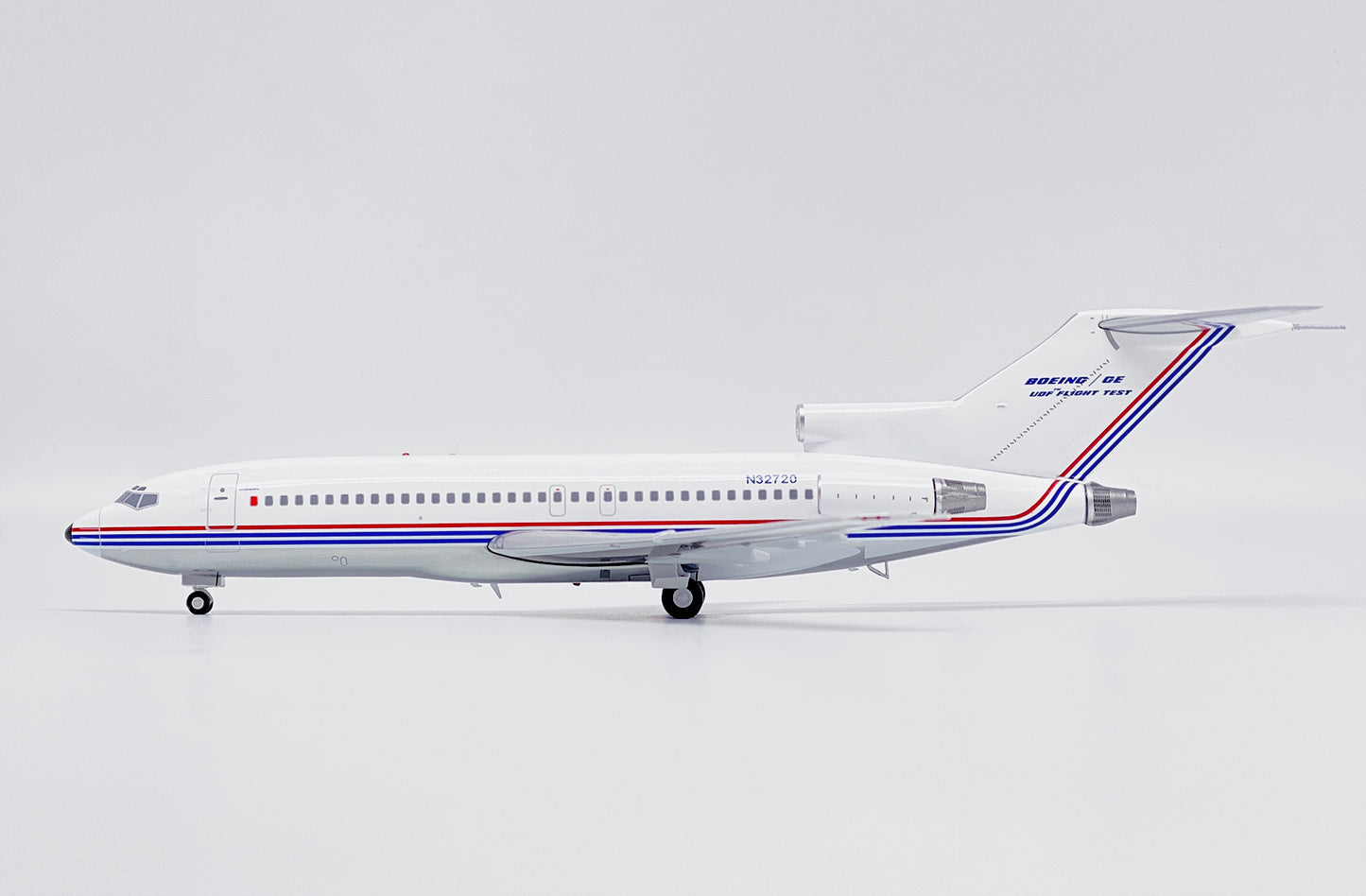 JC WINGS B727-100 BOEING HOUSE COLOUR "UDF FLIGHT TEST" (POLISHED) REG: N32720