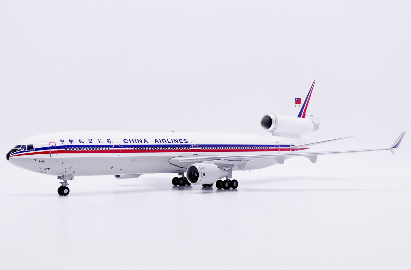 JC WINGS MD-11 CHINA AIRLINES REG: B-151