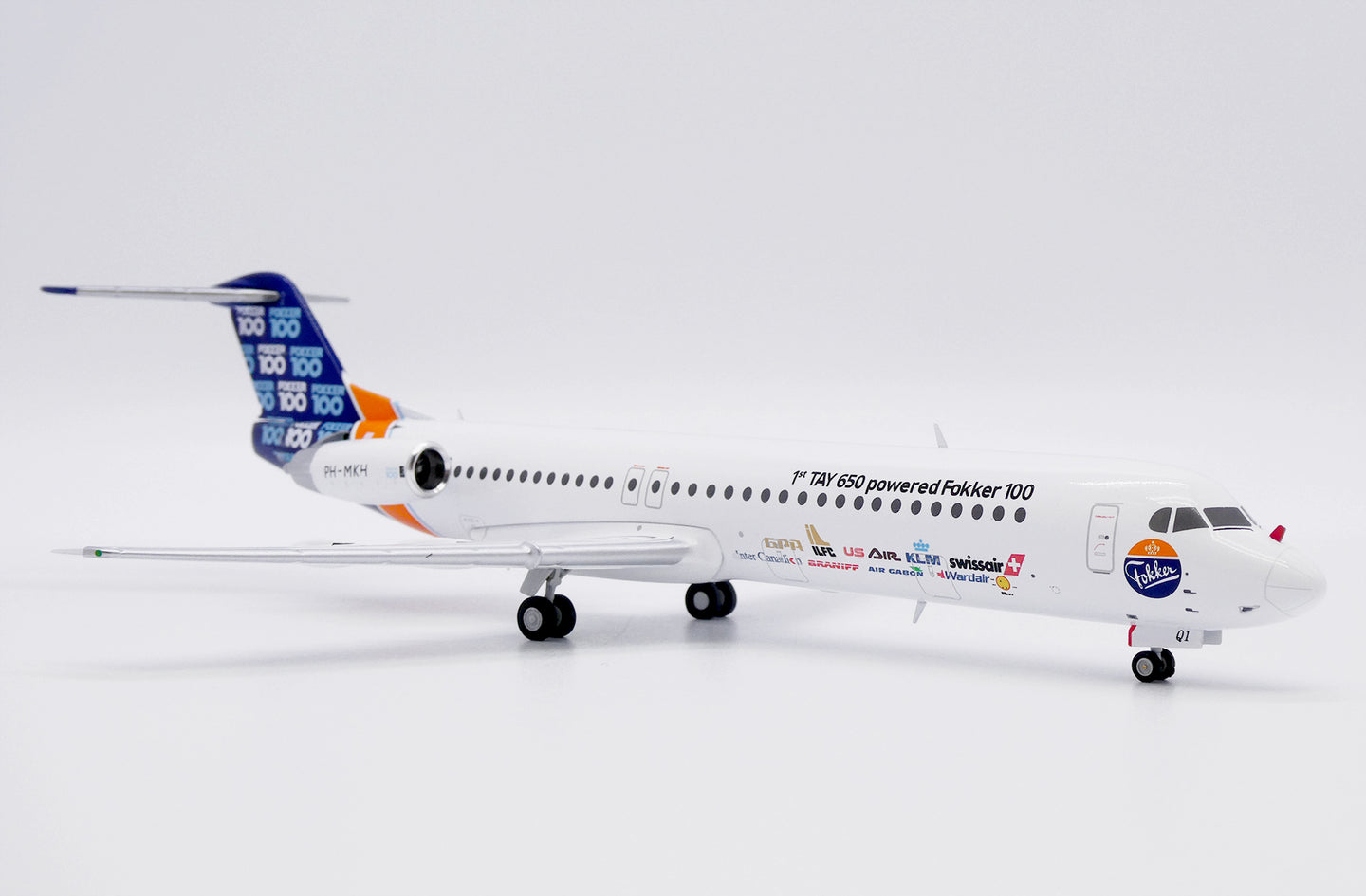 JC WINGS FOKKER 100 HOUSE COLOUR "1ST TAY 650 POWERED FOKKER 100" REG: PH-MKH