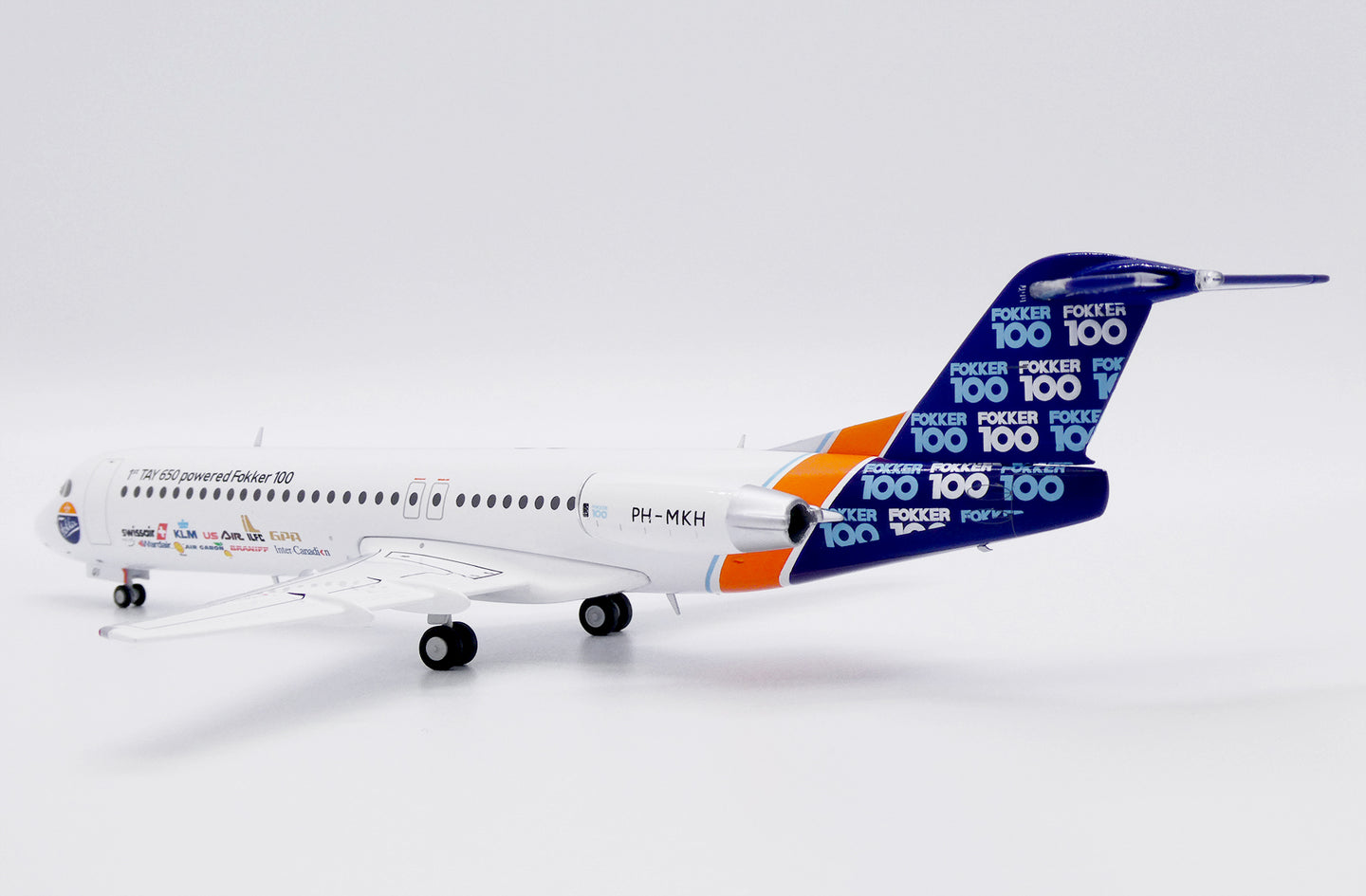 JC WINGS FOKKER 100 HOUSE COLOUR "1ST TAY 650 POWERED FOKKER 100" REG: PH-MKH