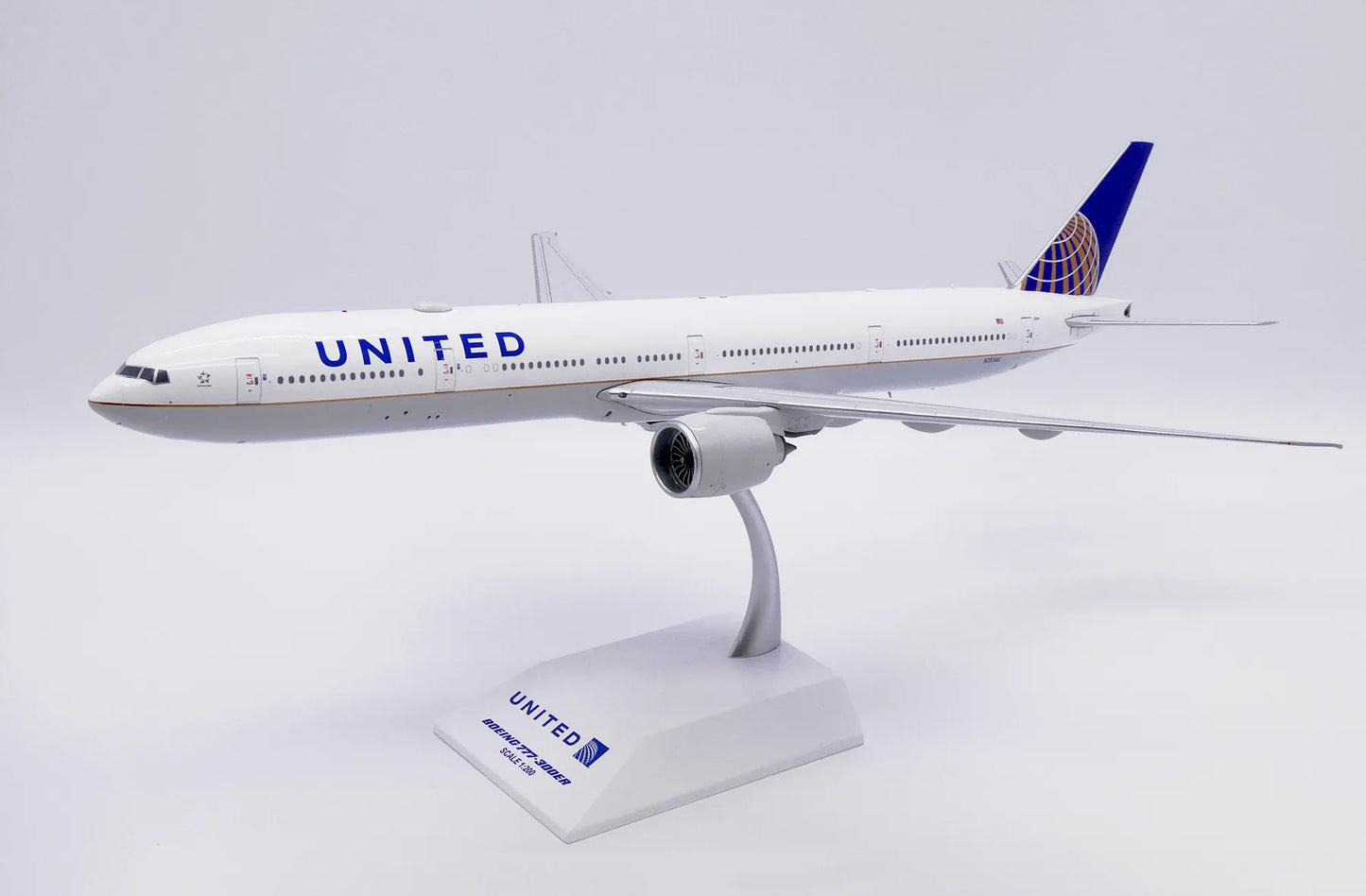 JC WINGS B777-300ER UNITED AIRLINES REG: N2534U