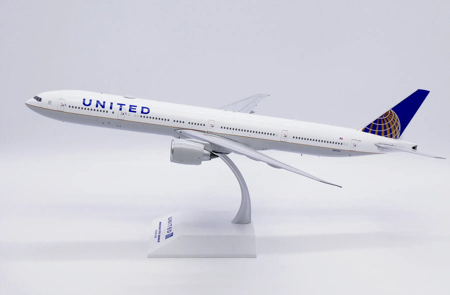 JC WINGS B777-300ER UNITED AIRLINES REG: N2534U