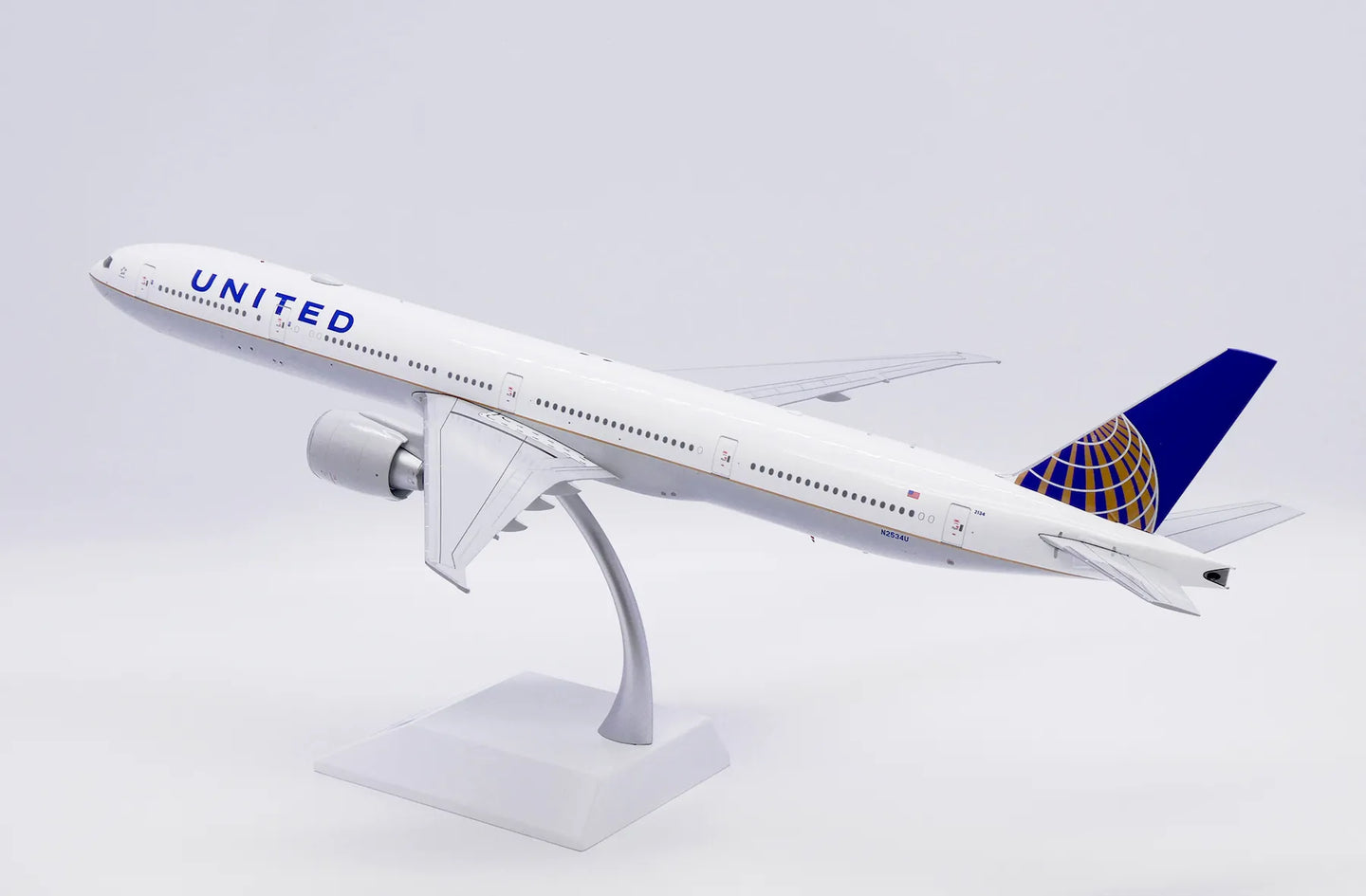 JC WINGS B777-300ER UNITED AIRLINES REG: N2534U