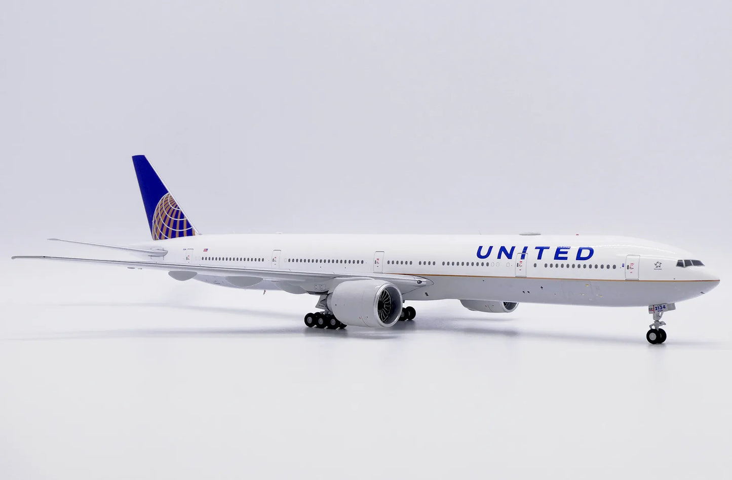 JC WINGS B777-300ER UNITED AIRLINES REG: N2534U