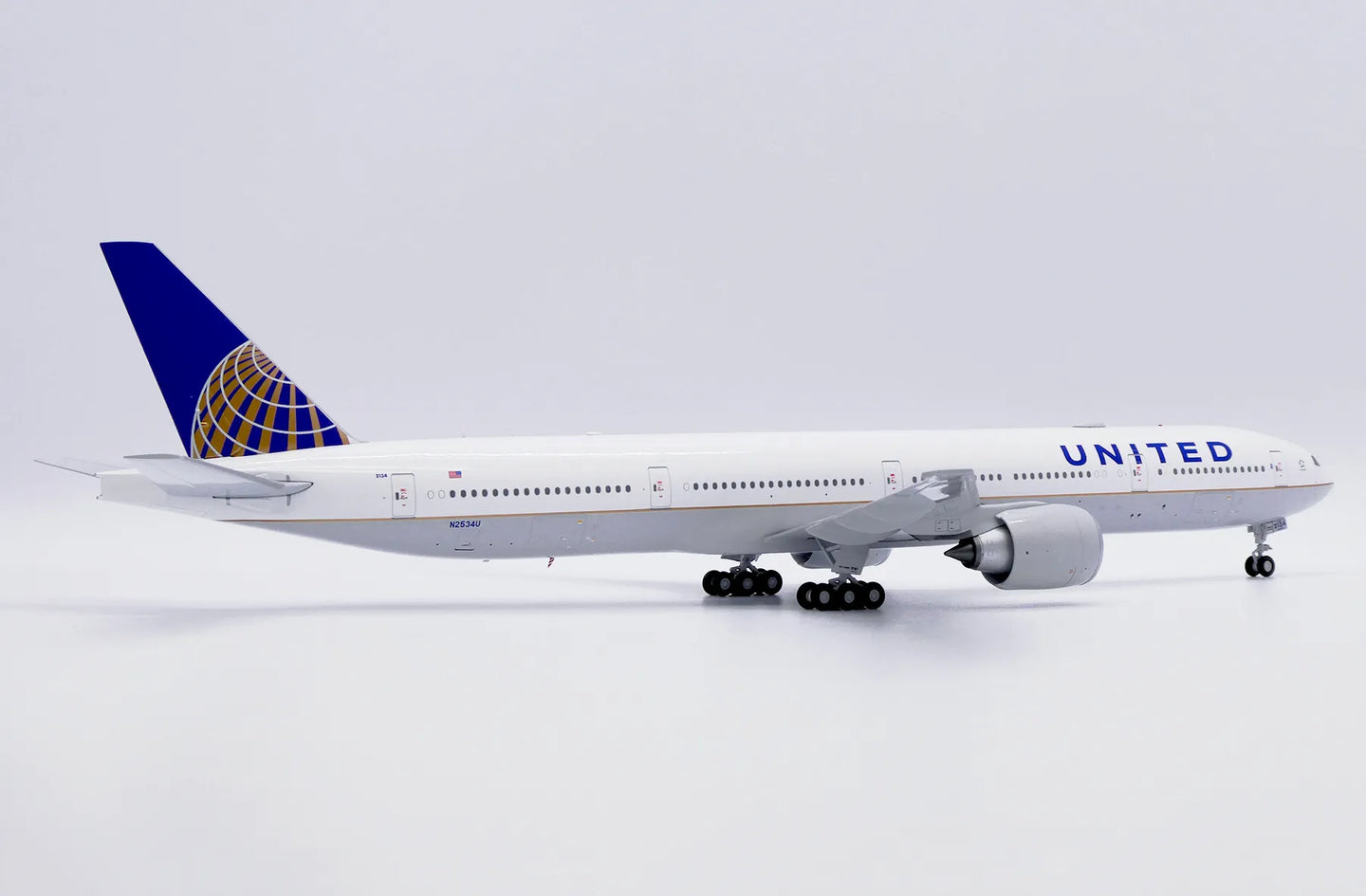 JC WINGS B777-300ER UNITED AIRLINES REG: N2534U