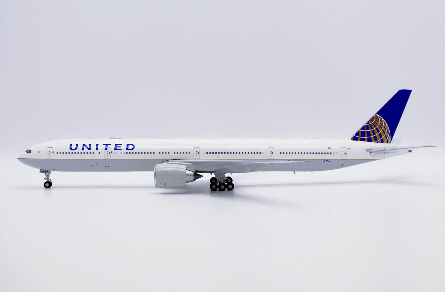 JC WINGS B777-300ER UNITED AIRLINES REG: N2534U