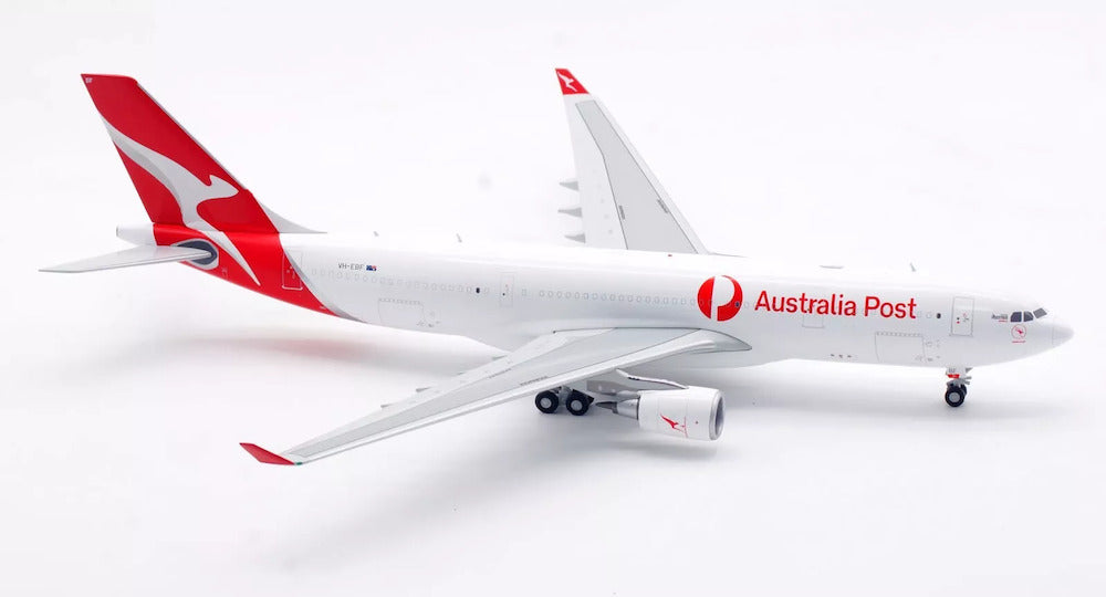 JC WINGS A330-200P2F QANTAS FREIGHT REG: VH-EBF