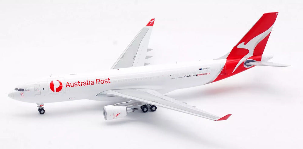 JC WINGS A330-200P2F QANTAS FREIGHT REG: VH-EBF