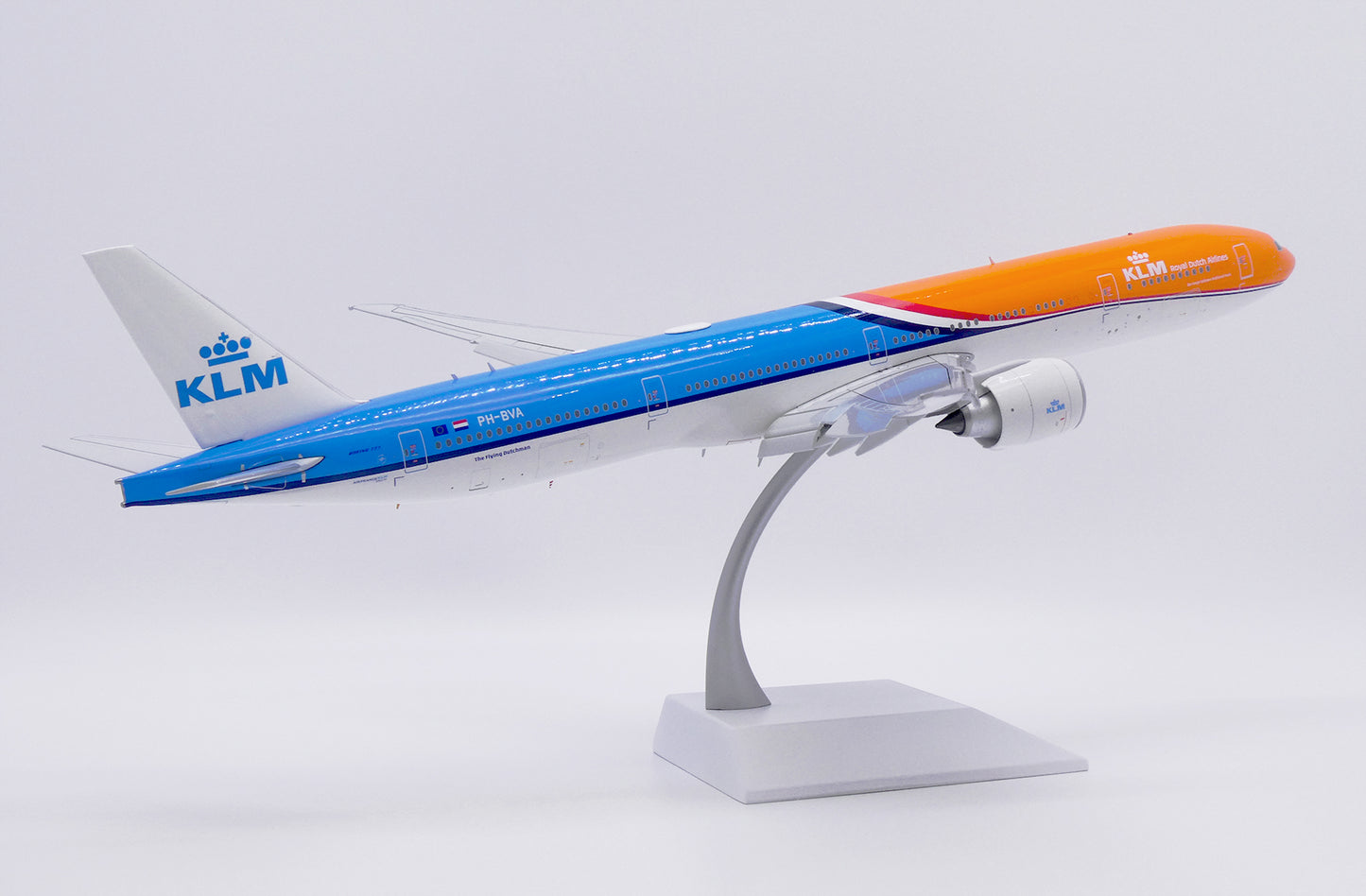 JC WINGS B777-300ER ROYAL DUTCH AIRLINES (KLM) "ORANGE PRIDE" (FLAPS DOWN) REG: PH-BVA