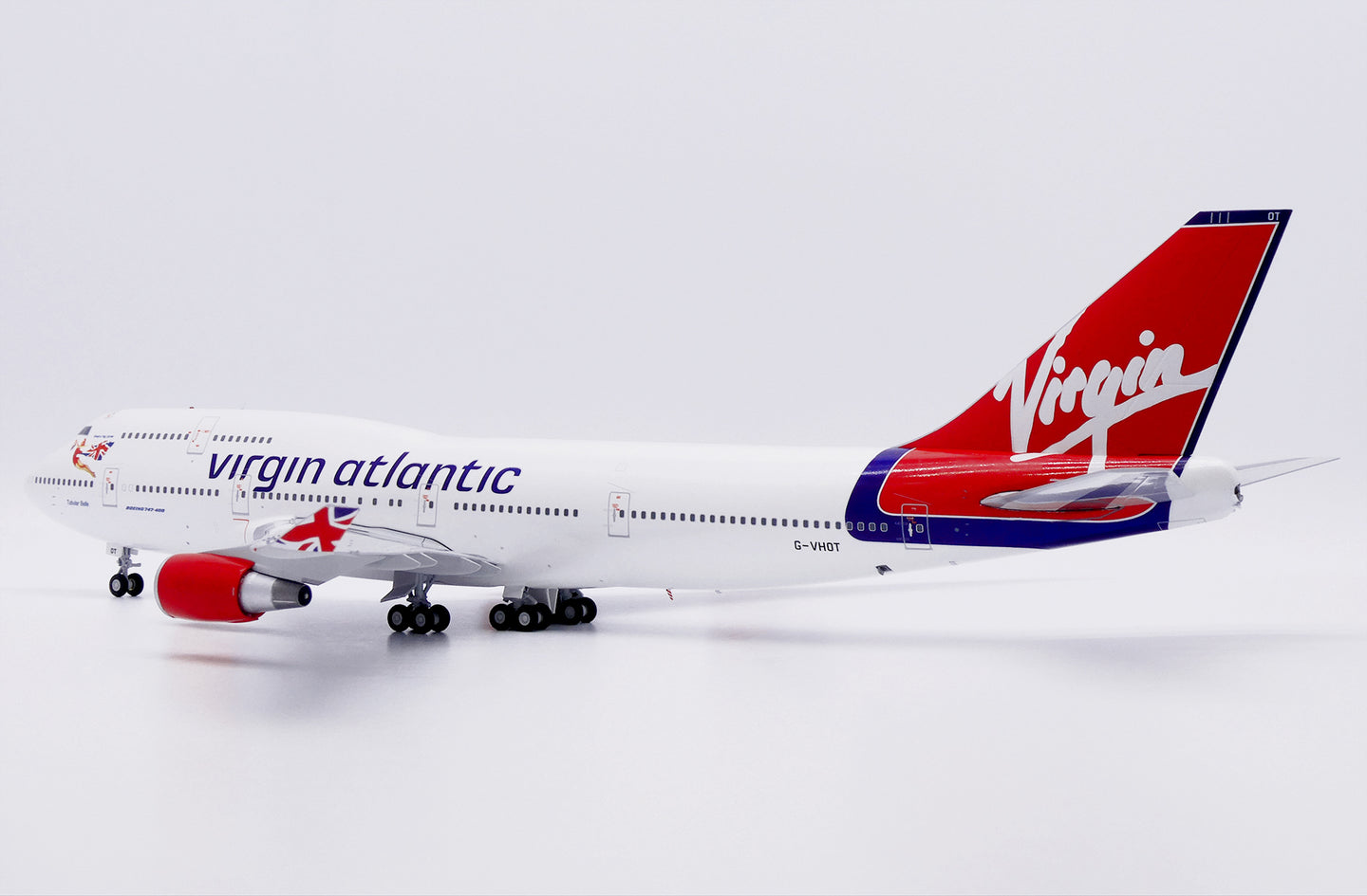 JC WINGS B747-400 VIRGIN ATLANTIC "TUBULAR BELLE" REG: G-VHOT