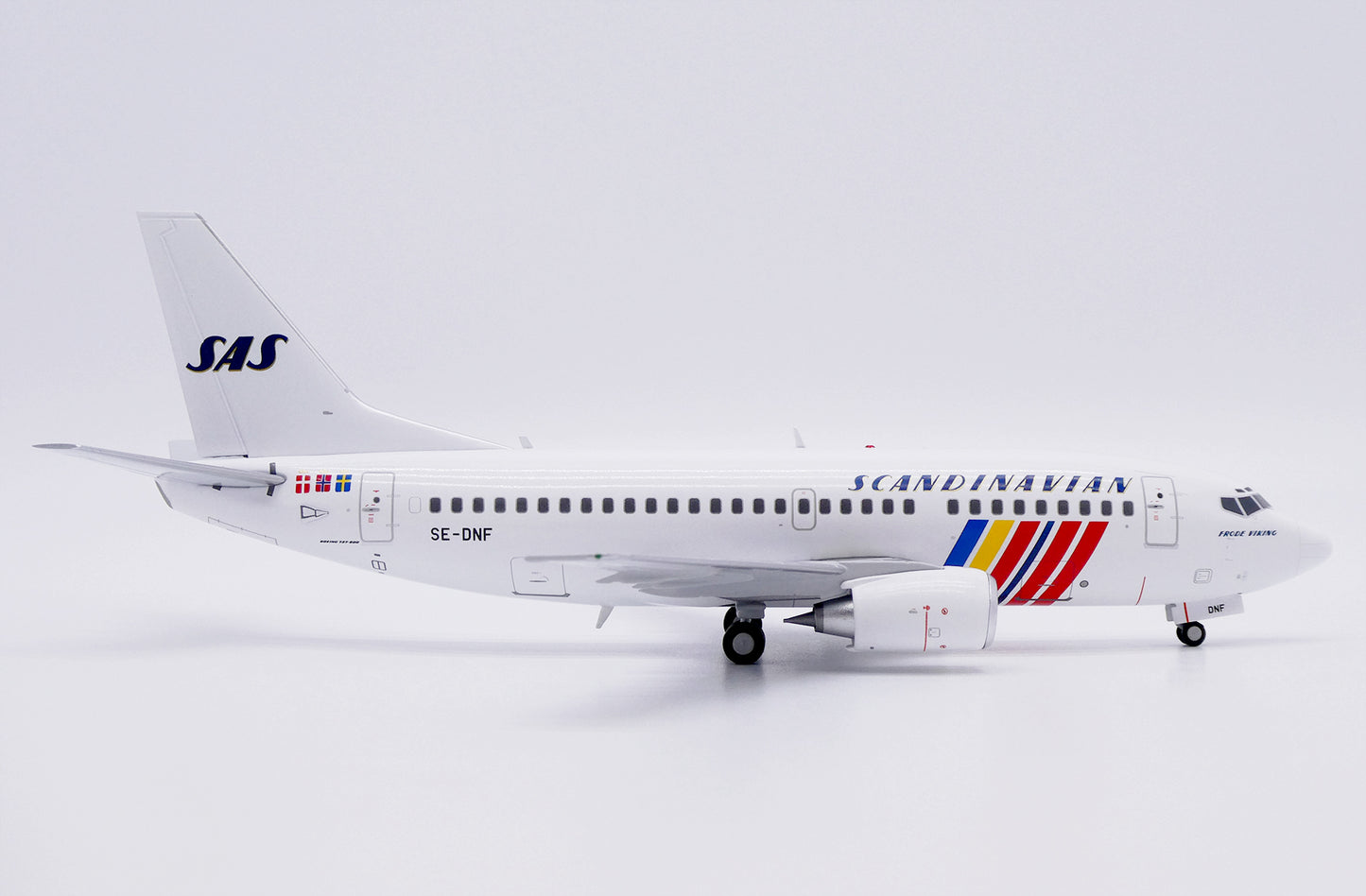 JC WINGS B737-500 SCANDINAVIAN AIRLINES (SAS) REG: SE-DNF