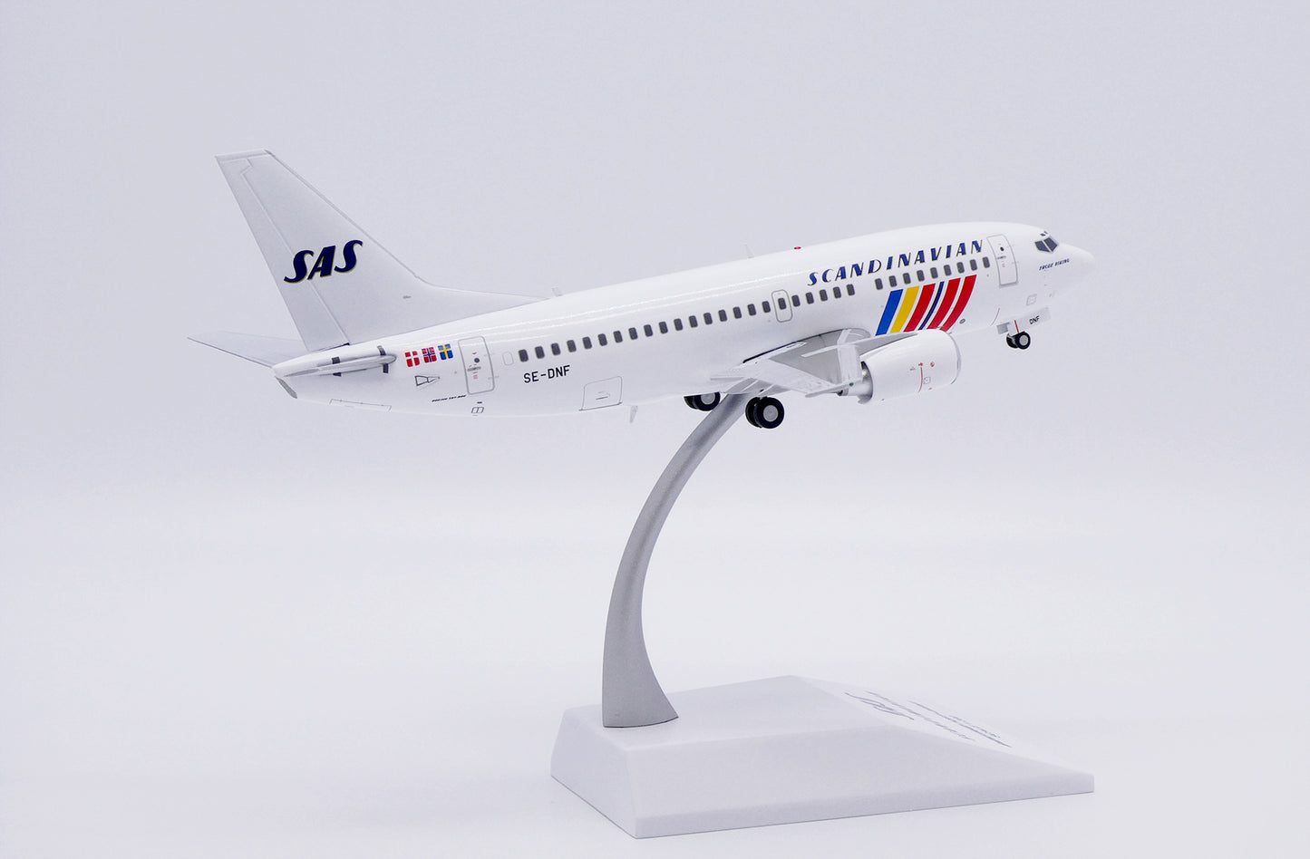 JC WINGS B737-500 SCANDINAVIAN AIRLINES (SAS) REG: SE-DNF
