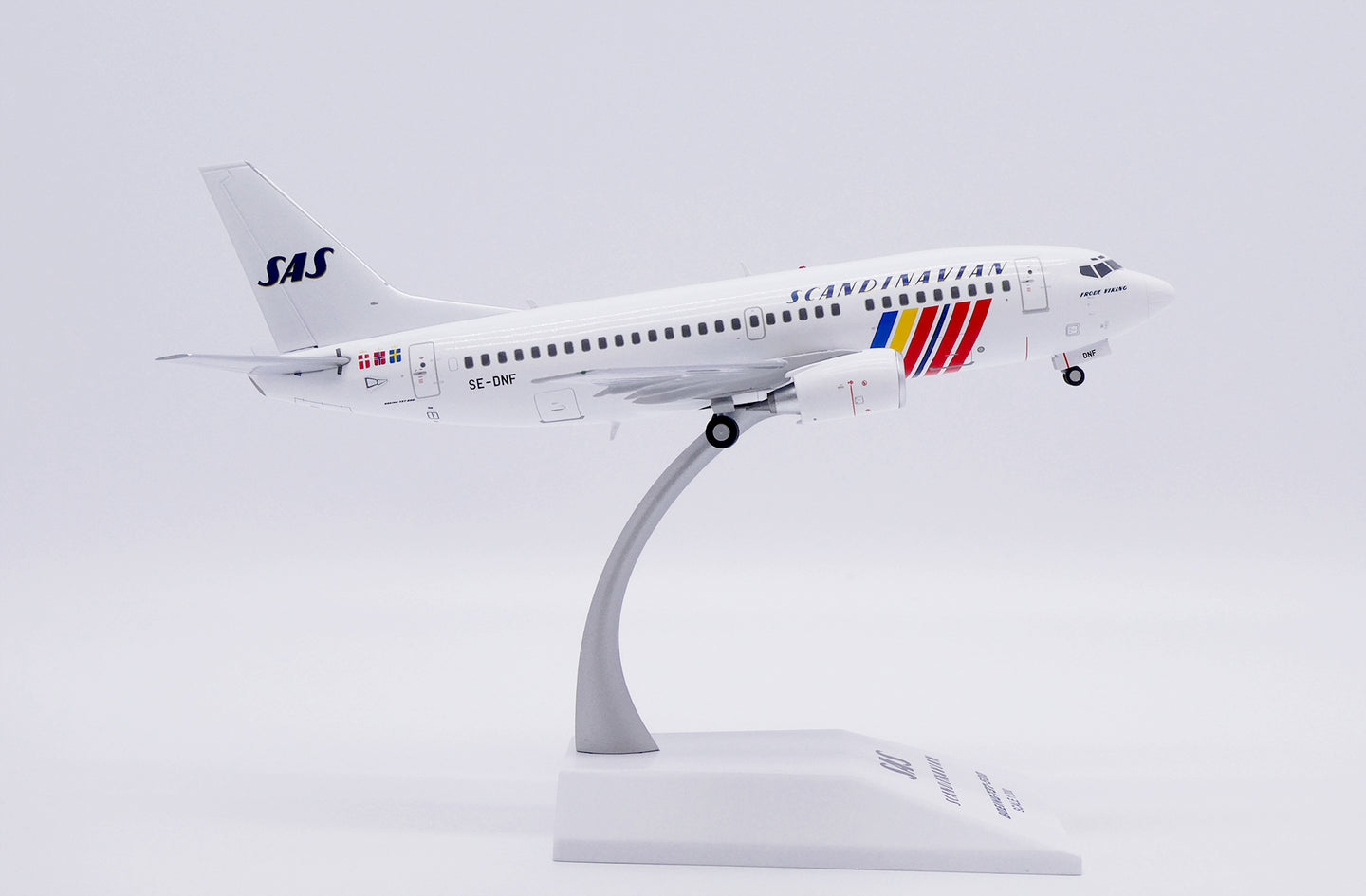 JC WINGS B737-500 SCANDINAVIAN AIRLINES (SAS) REG: SE-DNF