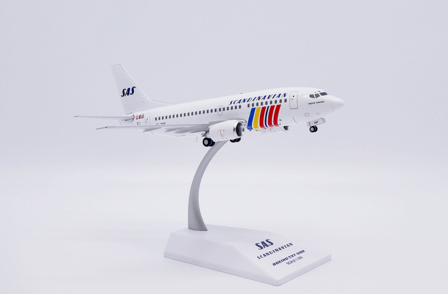 JC WINGS B737-500 SCANDINAVIAN AIRLINES (SAS) REG: SE-DNF