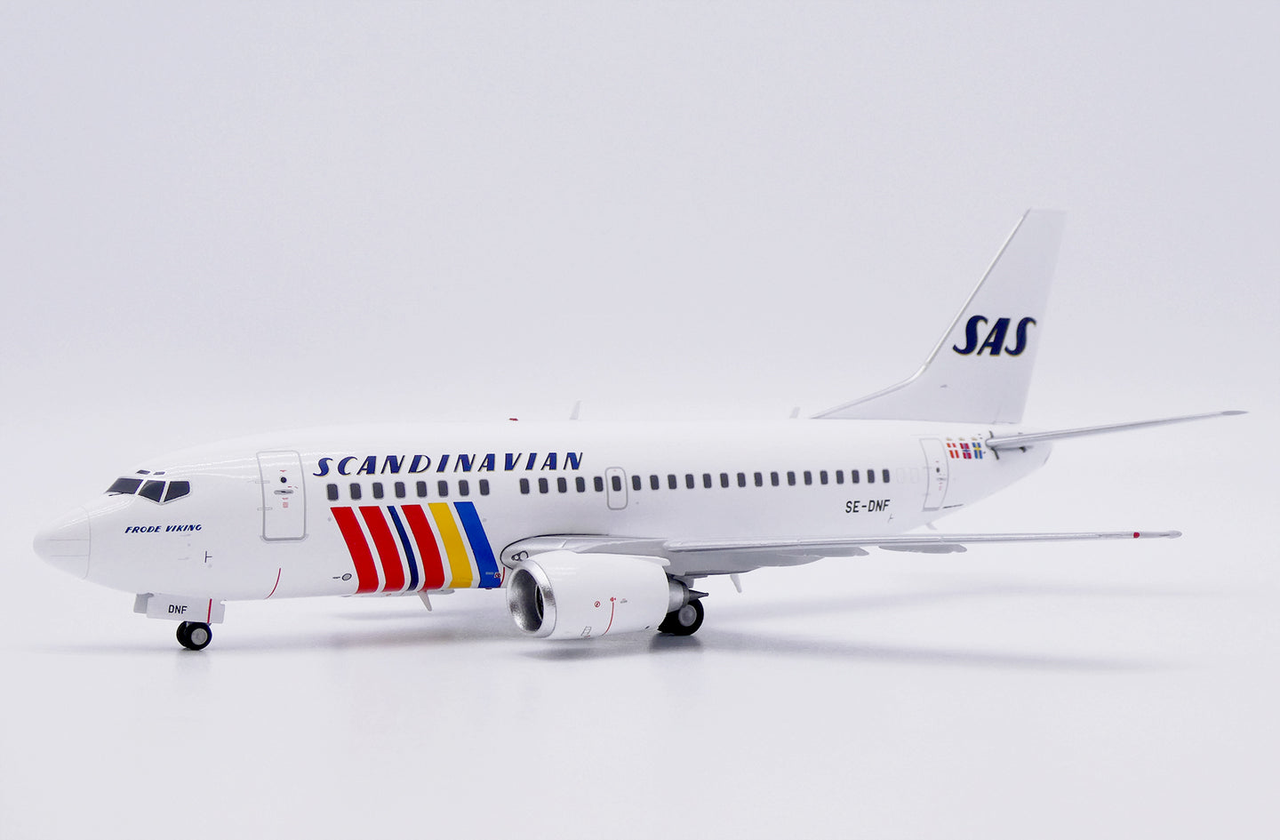 JC WINGS B737-500 SCANDINAVIAN AIRLINES (SAS) REG: SE-DNF