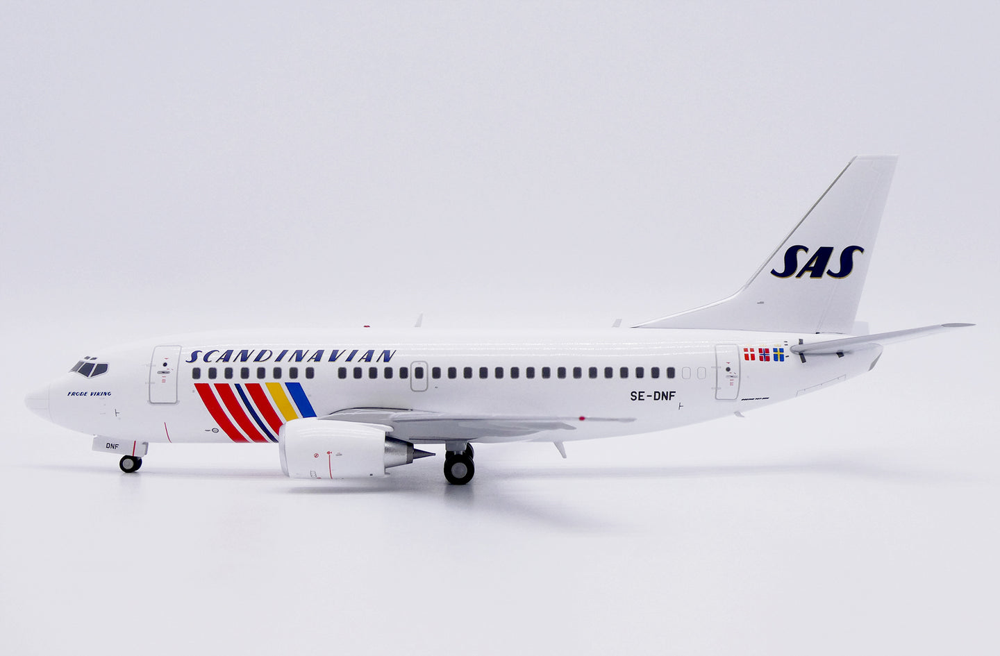 JC WINGS B737-500 SCANDINAVIAN AIRLINES (SAS) REG: SE-DNF