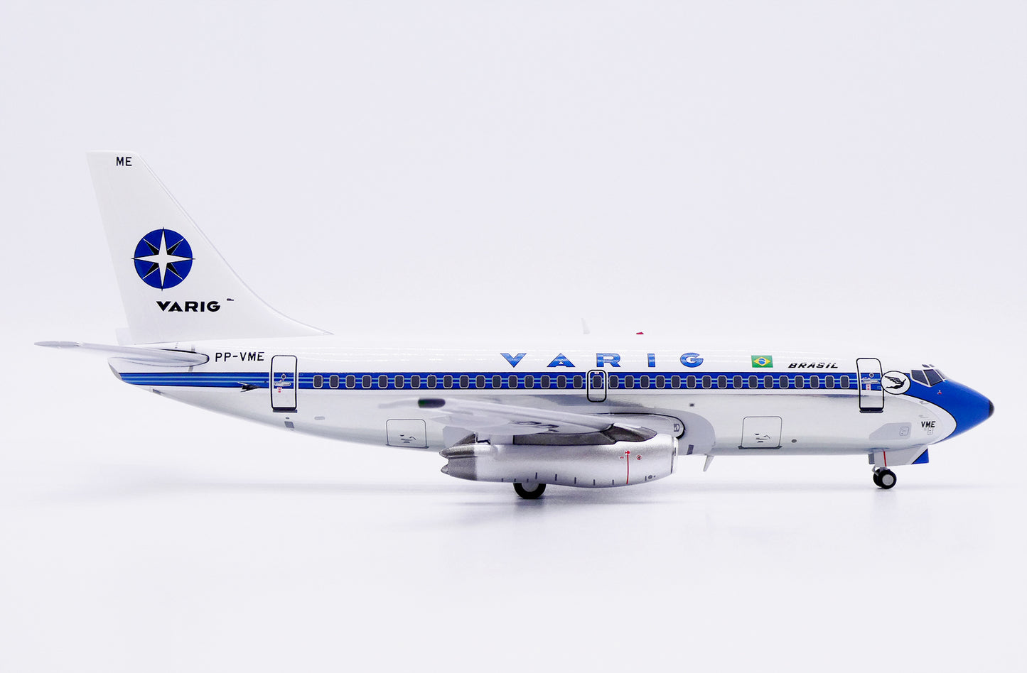 JC WINGS B737-200 VARIG (POLISHED) REG: PP-VME
