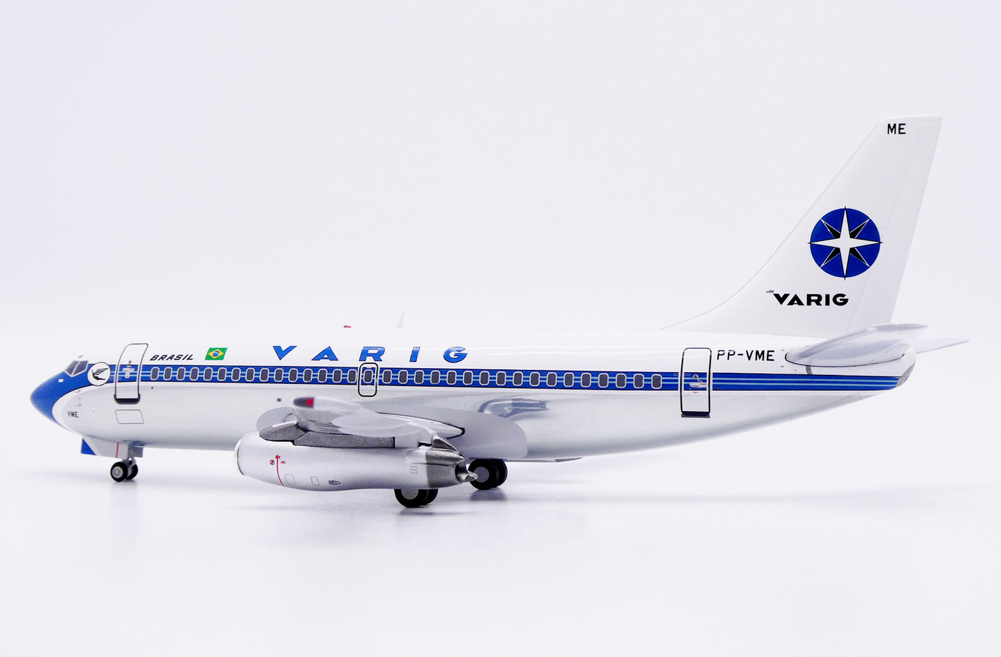 JC WINGS B737-200 VARIG (POLISHED) REG: PP-VME