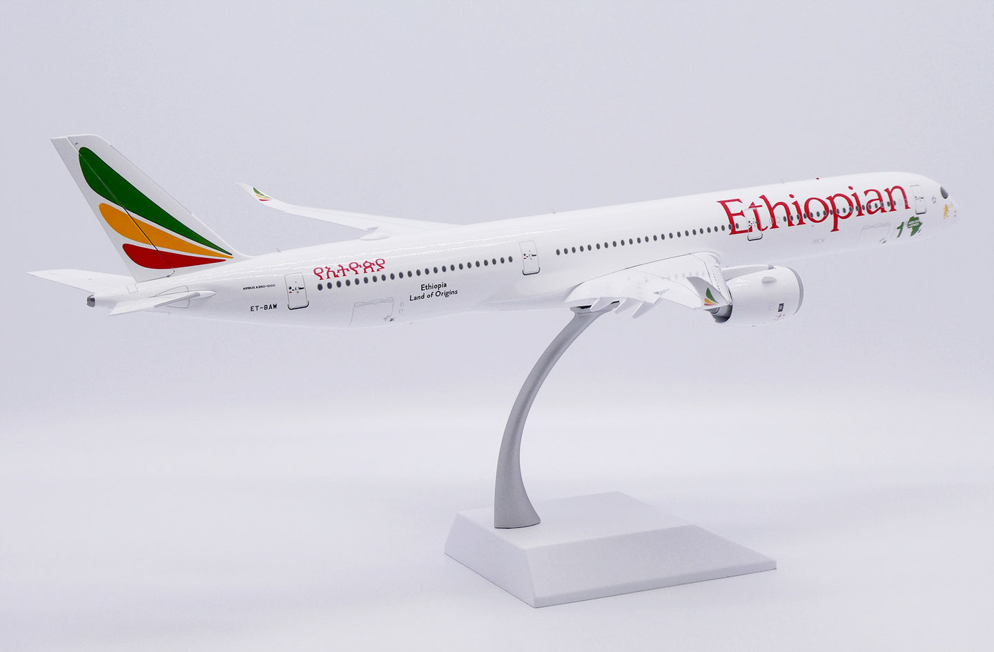 JC WINGS A350-1000 ETHIOPIAN AIRLINES "1ST A350-1000 IN AFRICA" (FLAPS DOWN) REG: ET-BAW