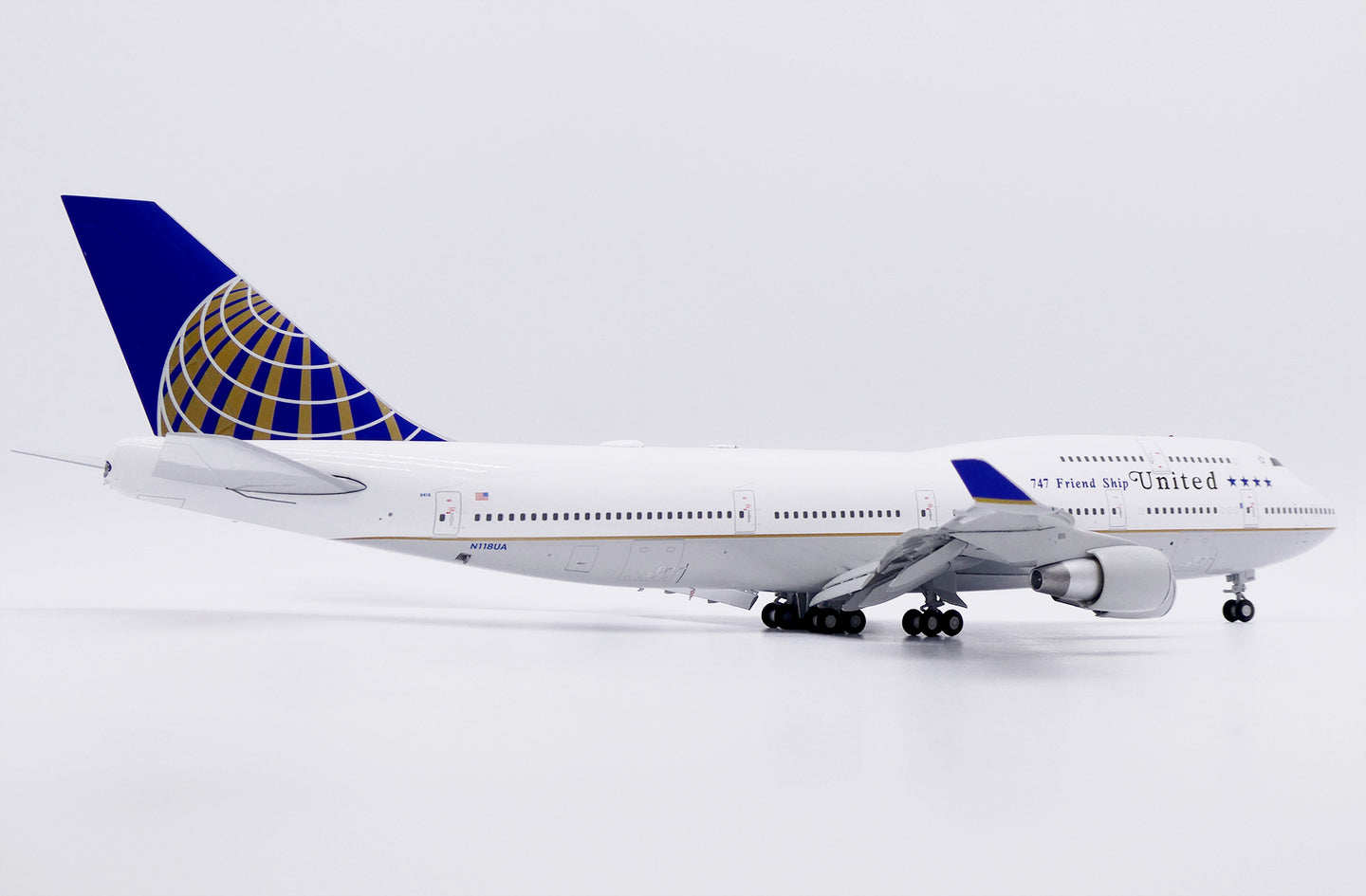 JC WINGS B747-400 UNITED AIRLINES "747 FRIEND SHIP" (FLAPS DOWN) REG: N118UA
