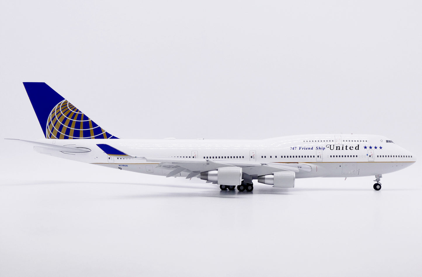JC WINGS B747-400 UNITED AIRLINES "747 FRIEND SHIP" (FLAPS DOWN) REG: N118UA