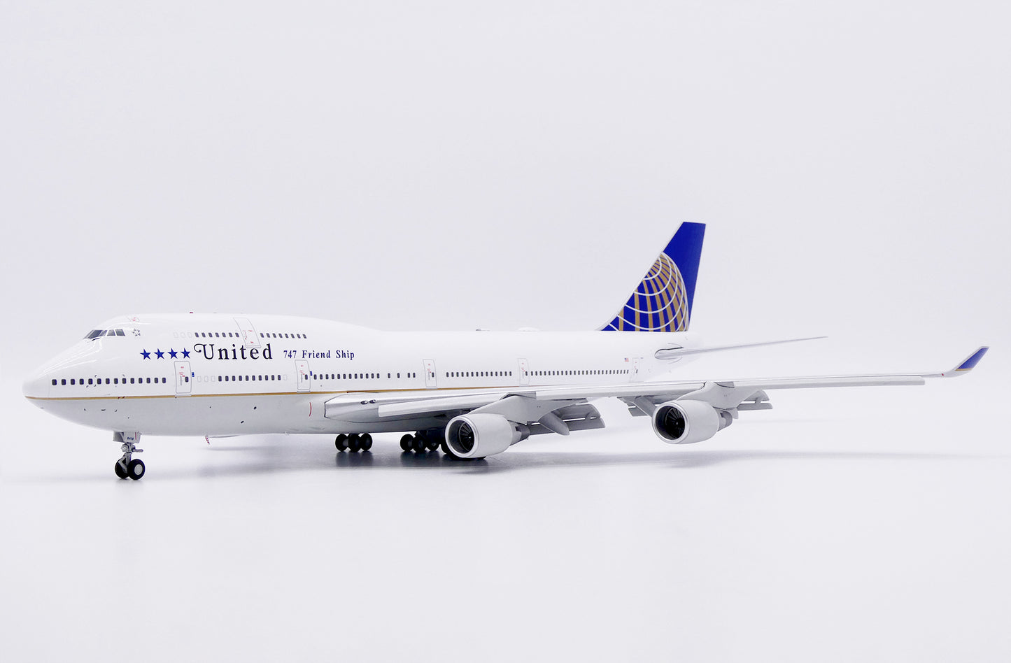 JC WINGS B747-400 UNITED AIRLINES "747 FRIEND SHIP" (FLAPS DOWN) REG: N118UA