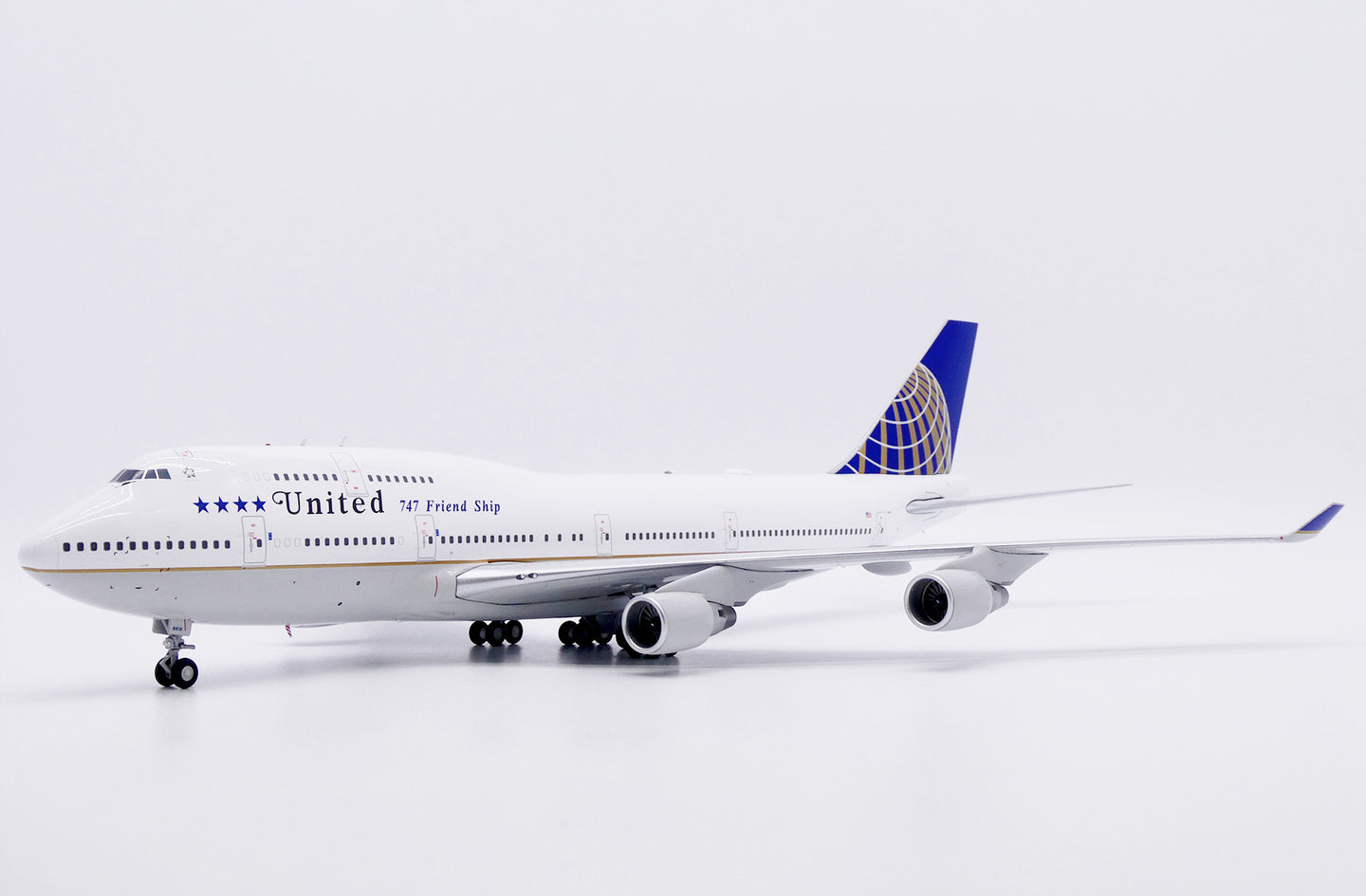 JC WINGS B747-400 UNITED AIRLINES "747 FRIEND SHIP" REG: N118UA