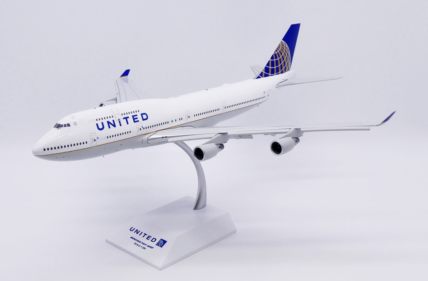 JC WINGS B747-400 UNITED AIRLINES (FLAPS DOWN) REG: N175UA