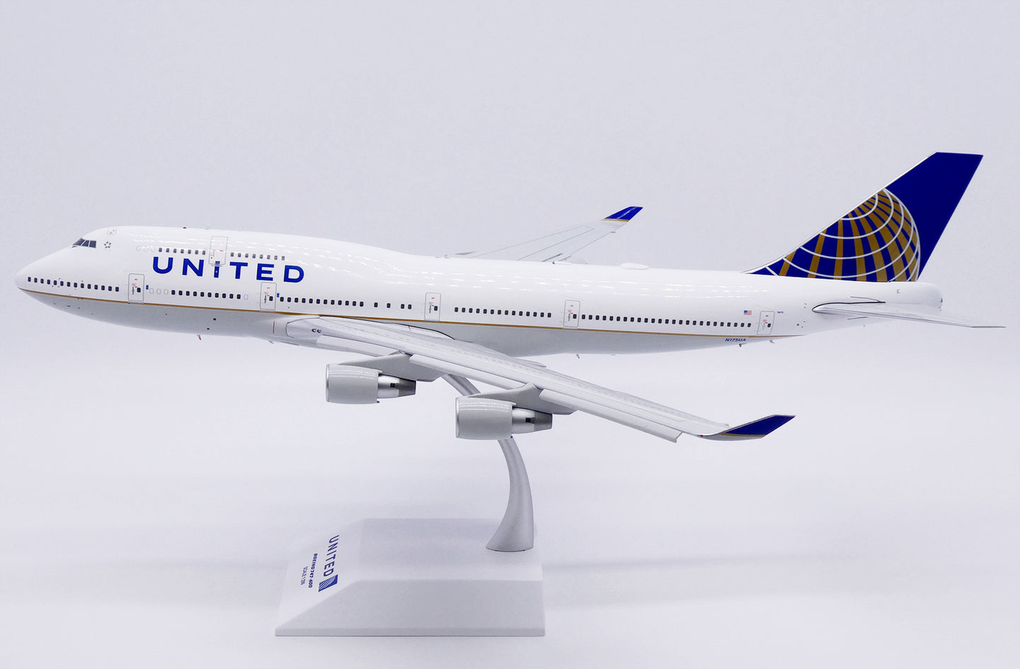 JC WINGS B747-400 UNITED AIRLINES (FLAPS DOWN) REG: N175UA