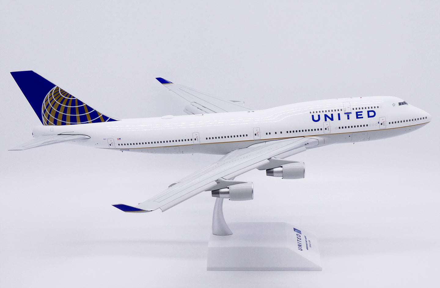 JC WINGS B747-400 UNITED AIRLINES (FLAPS DOWN) REG: N175UA