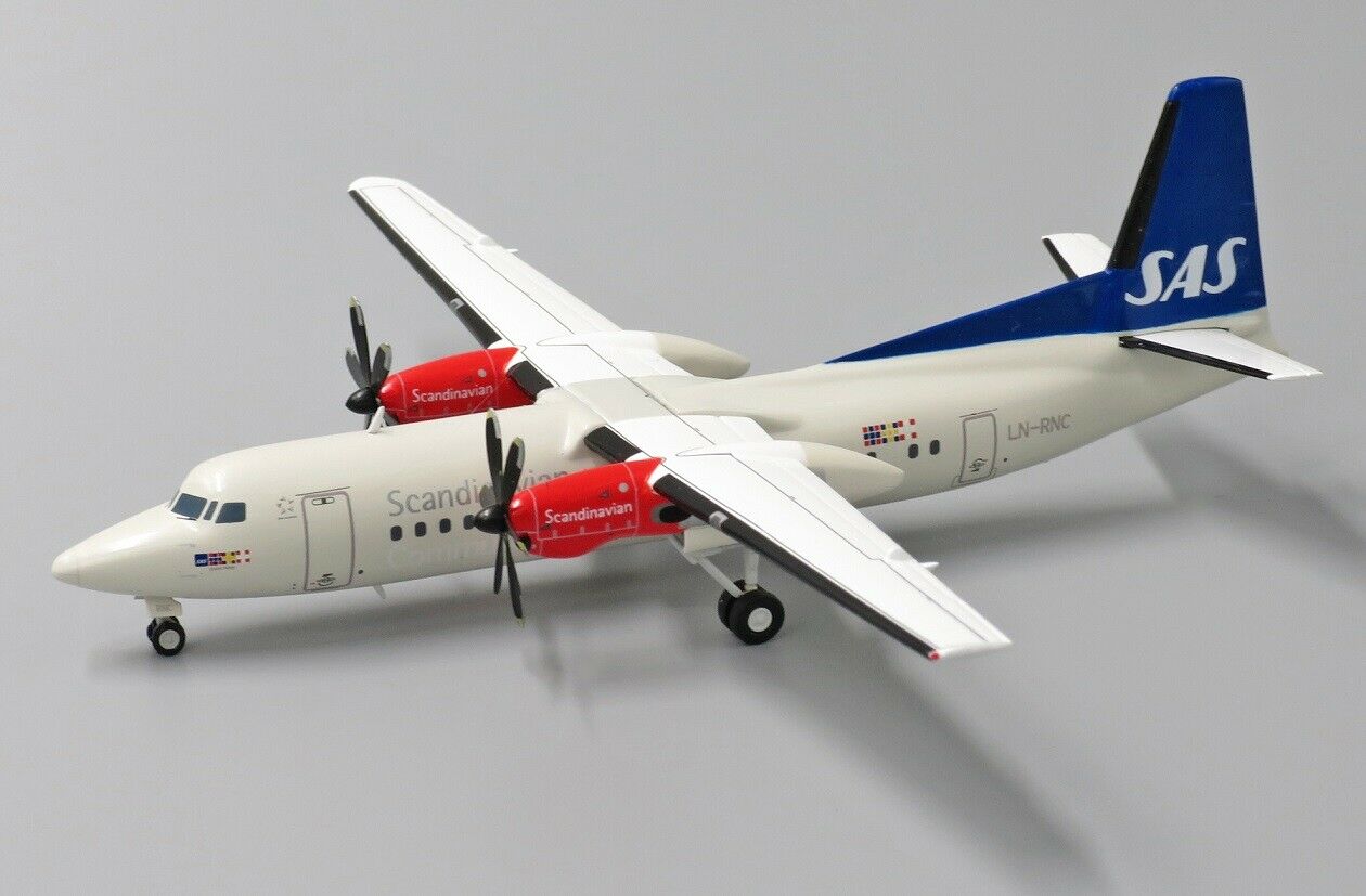 JC WINGS FOKKER 50 SCANDINAVIAN AIRLINES REG: LN-RNC