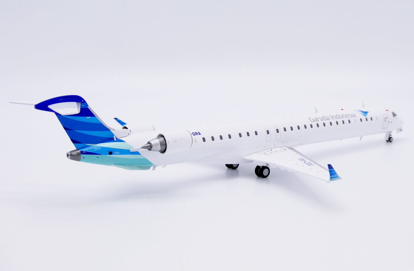 JC WINGS CRJ-1000ER GARUDA INDONESIA REG: PK-GRA